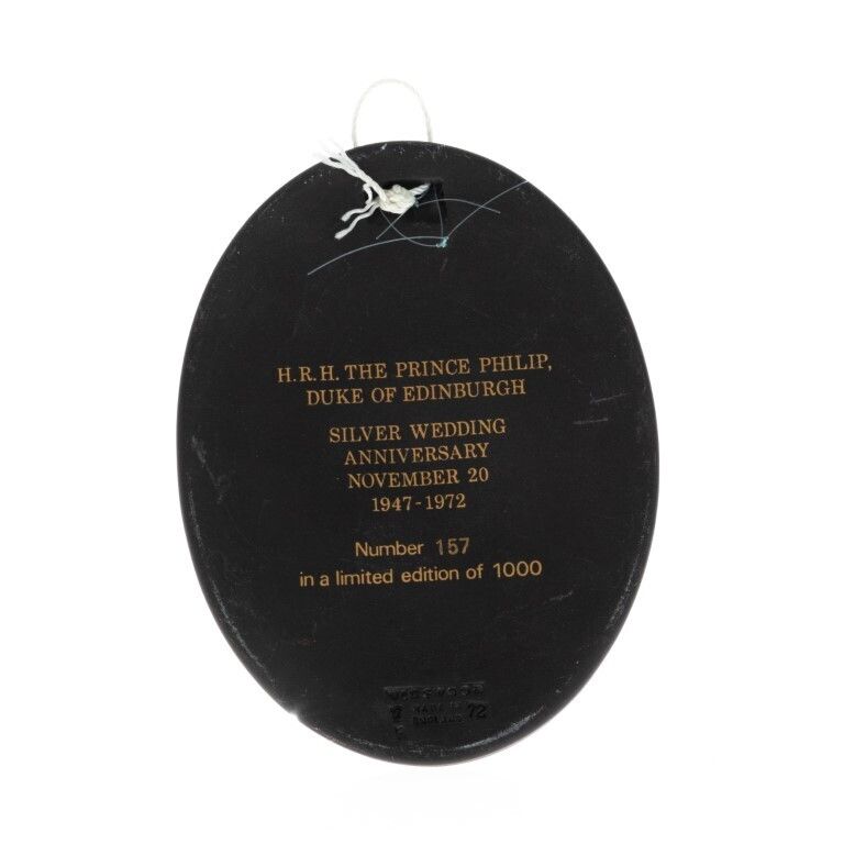 Wedgwood Black Basalt Jasperware Ceramic Porcelain Prince Philip Silver Wedding Portrait Medallion photo Art