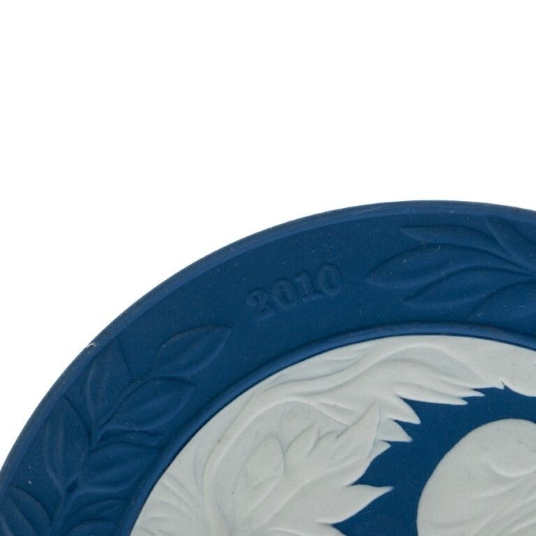 Wedgwood Portland Blue Jasperware Ceramic Porcelain 2010 Year Wall Plaque photo Art