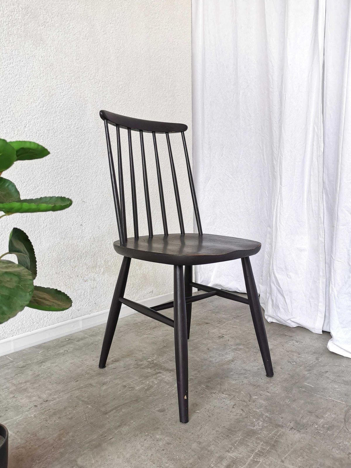 Vintage Wooden Black Dining Chair In Ilmari Tapiovaara Style / Stol Kamnik 1960s / Mid Century Black Dine Chair / Scandinavian Design
