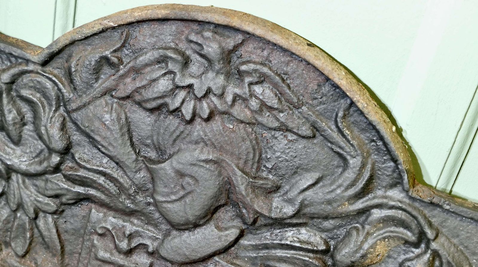 French Arch Top Fire Back. Armour And Eagle photo Home Fixtures