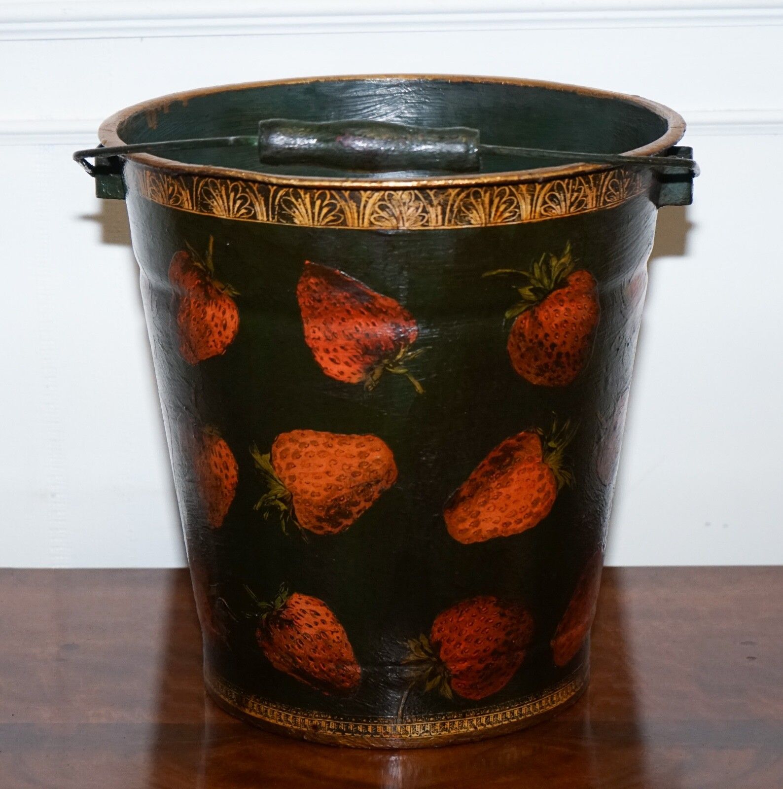 Garden Decor Vintage Metal Traditional Decoupage Bin Or Planter Bucket Strawberry Decorations photo