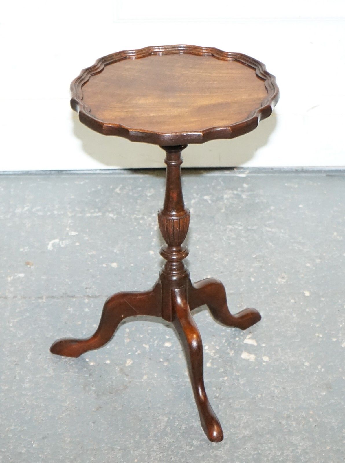 Lovely  Flamed Mahogany Piecrust Top Side End Wine Tripod Table photo furniture