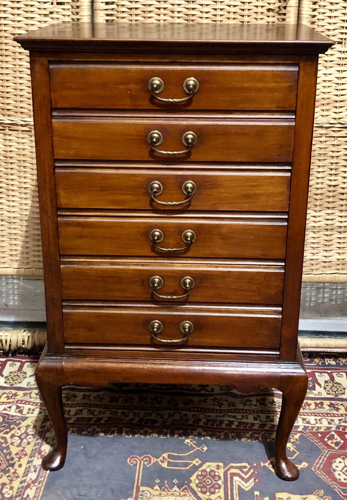 photo vintage Handsome Edwardian Mahogany Music Chest