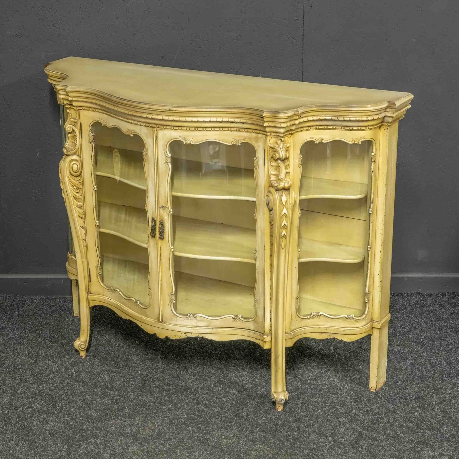 Antique Painted Credenza photo vinterior