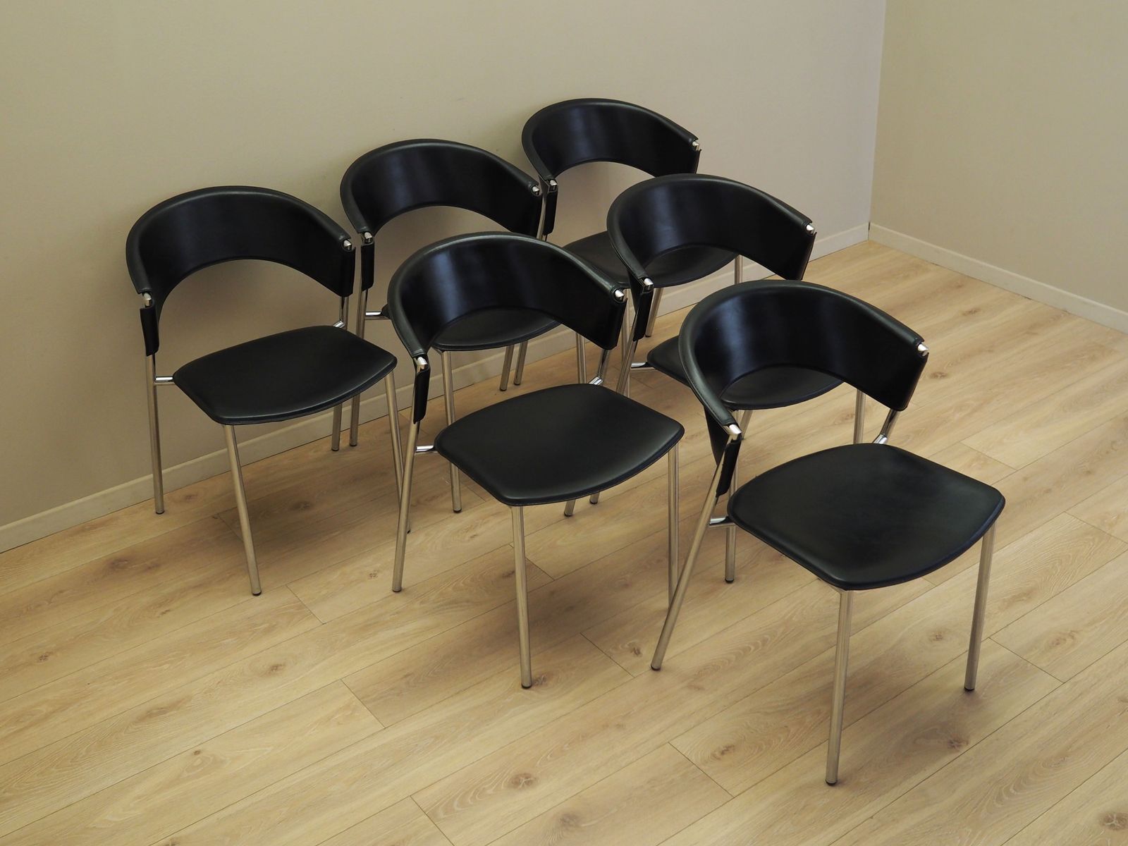 Set Of Six Chairs, Italian Design, 1980s, Manufacturer: Calligaris photo for sale