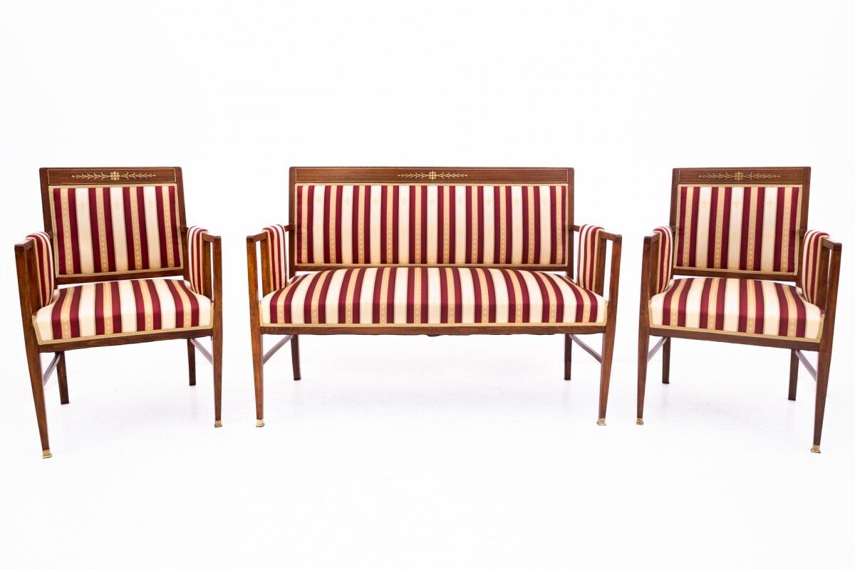 Antique Living Room Set From The End Of The 19th Century. After Renovation.