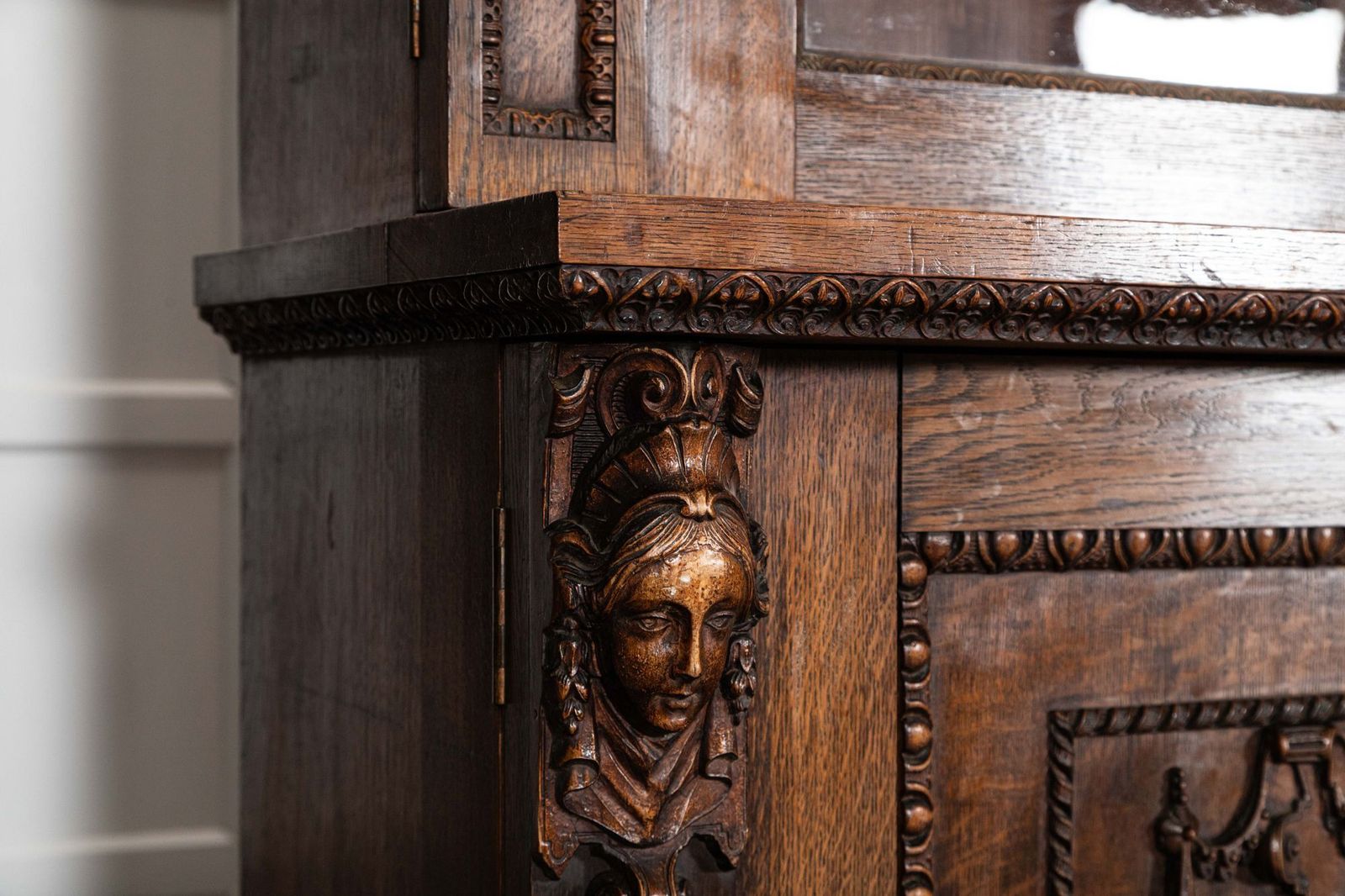photo vinterior Magnificent Monumental English 19thc Carved Oak Breakfront Glazed Bookcase