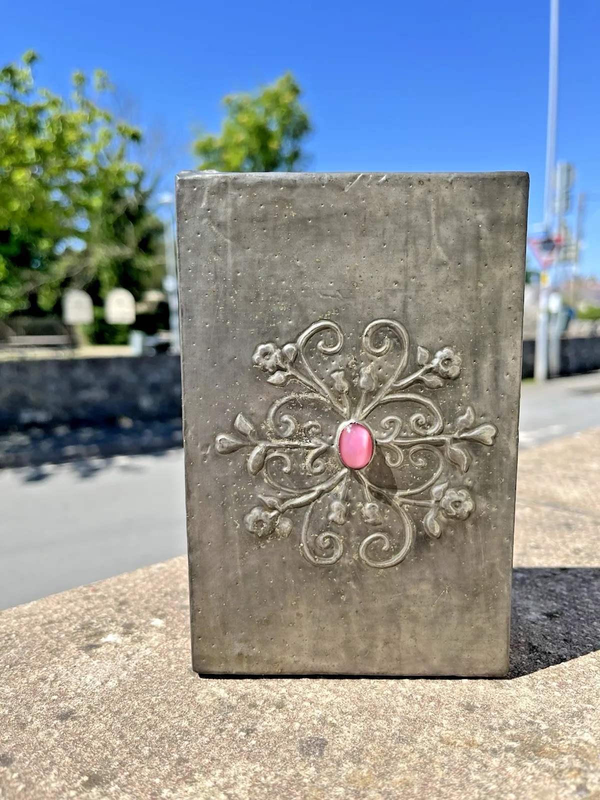 photo furniture Antique Arts & Crafts Floral Pewter Cabochon Jewelled Box Trinket Jewellery