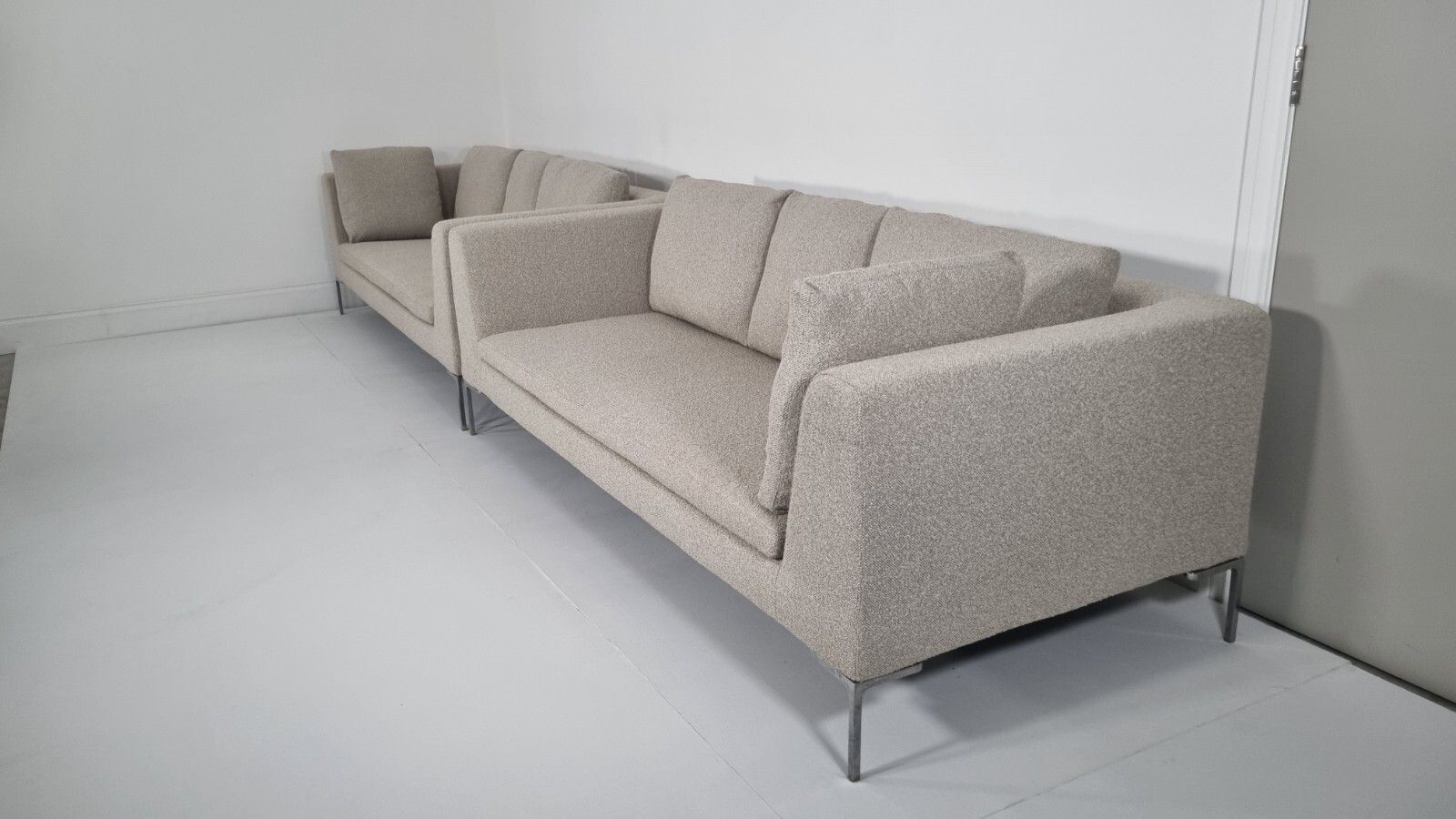 Furniture Bb Italia Pair Of Charles Sofas In Grey Boucle With Hues Of Honey In Excellent photo