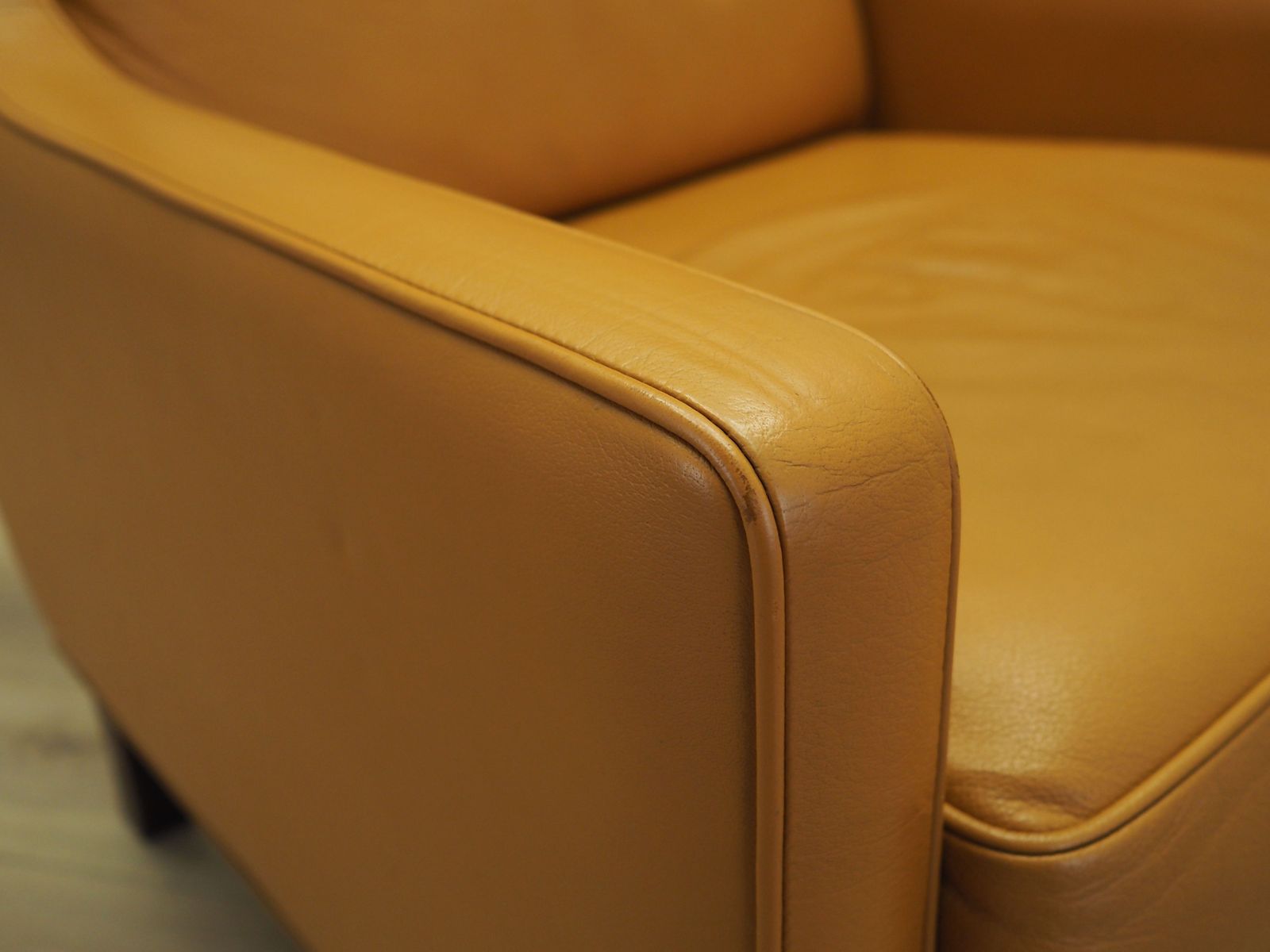1079.0 Orange Armchair, Danish Design, 1970s, Production: Denmark photo