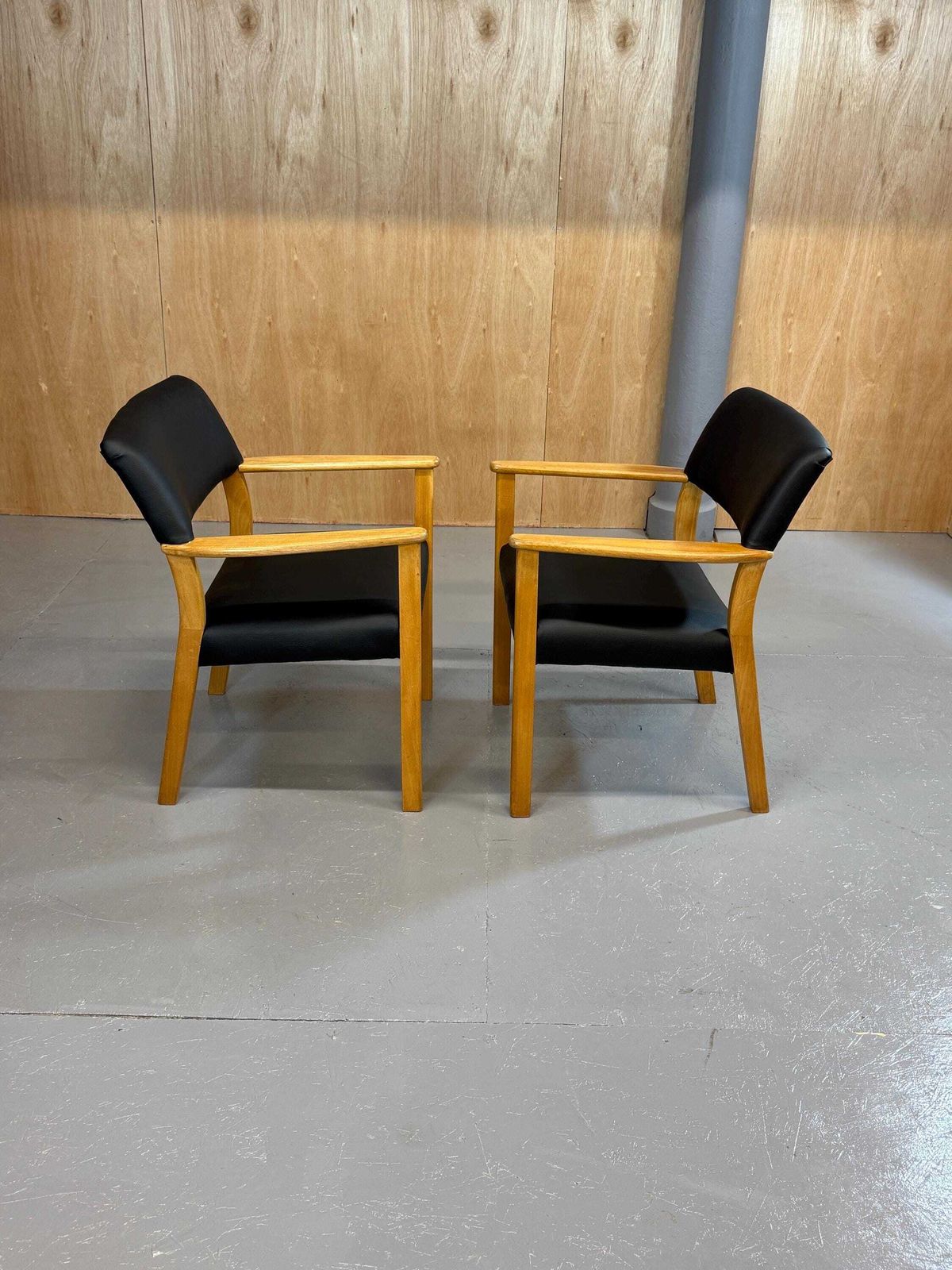 Parker Knoll Pk Mid Century Office Armchair In Black Vinyl Leather.. Fully Refurbished & Restored.. 10 Available. photo buy