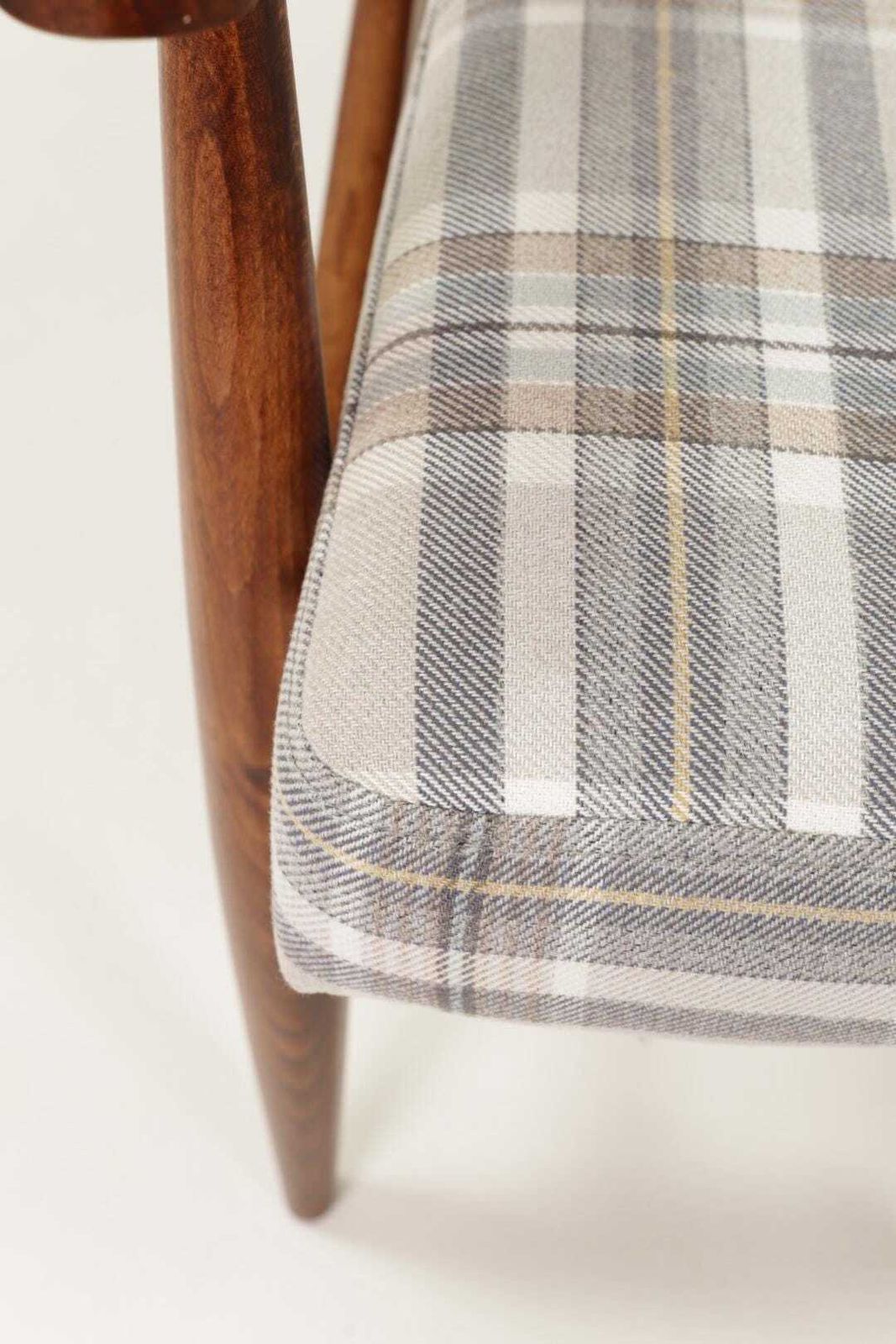 photo furniture Vintage Set Armchair And Footstool Tartan Royal Design Mid Century Style, 1960