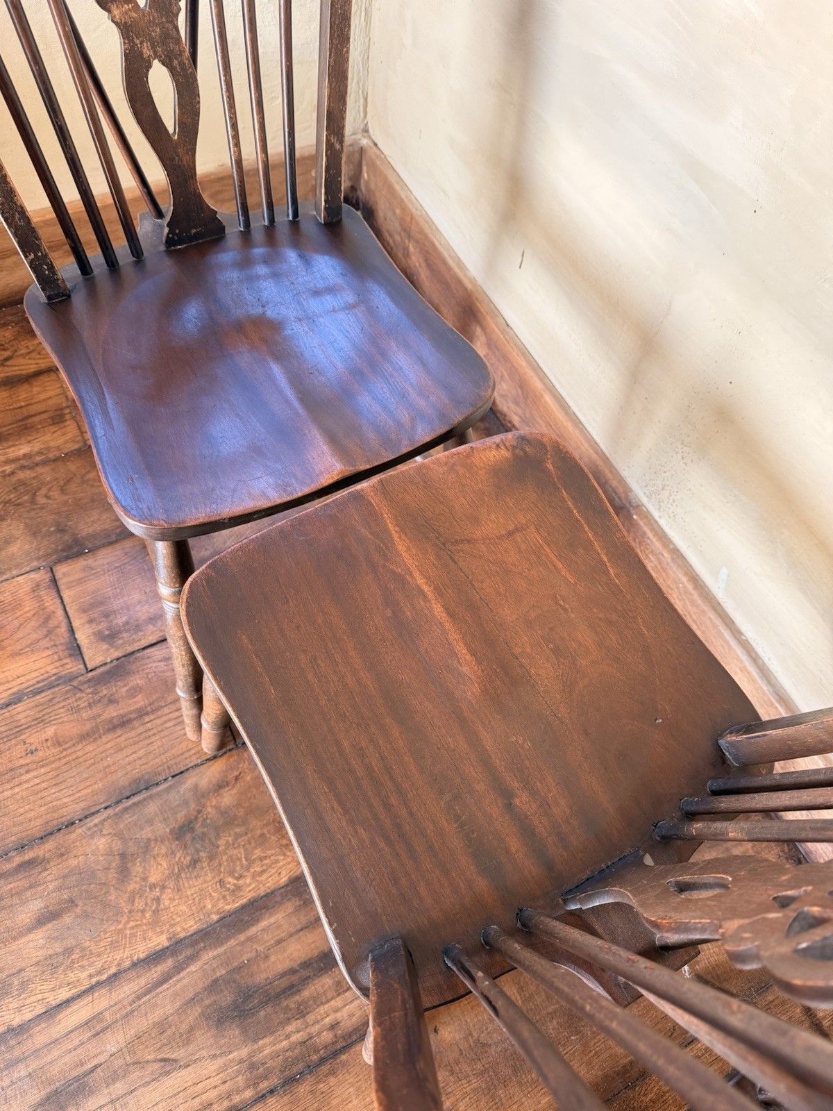 photo for sale Matching Set Of 4 Vintage  Oak Rustic Farmhouse Cart Wheel Back Dining Chairs