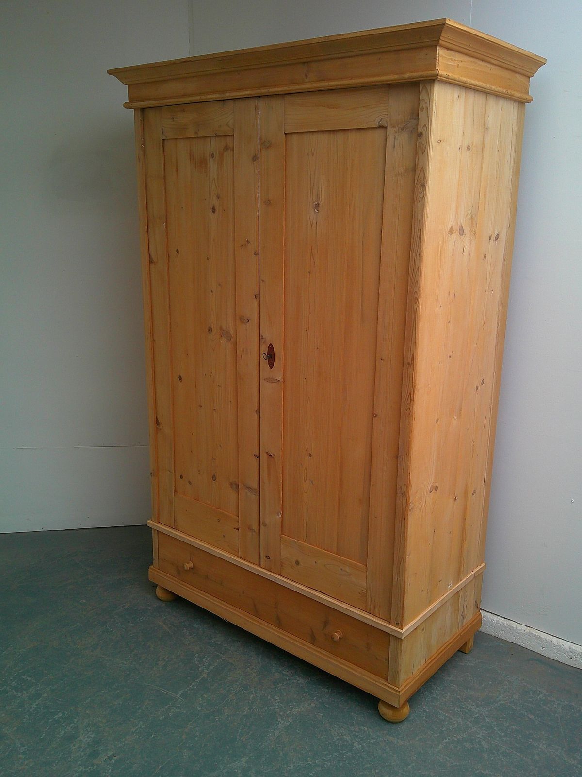 A Lovely Antique Pine 1 Panel Knockdown Wardrobe To Wax/Paint