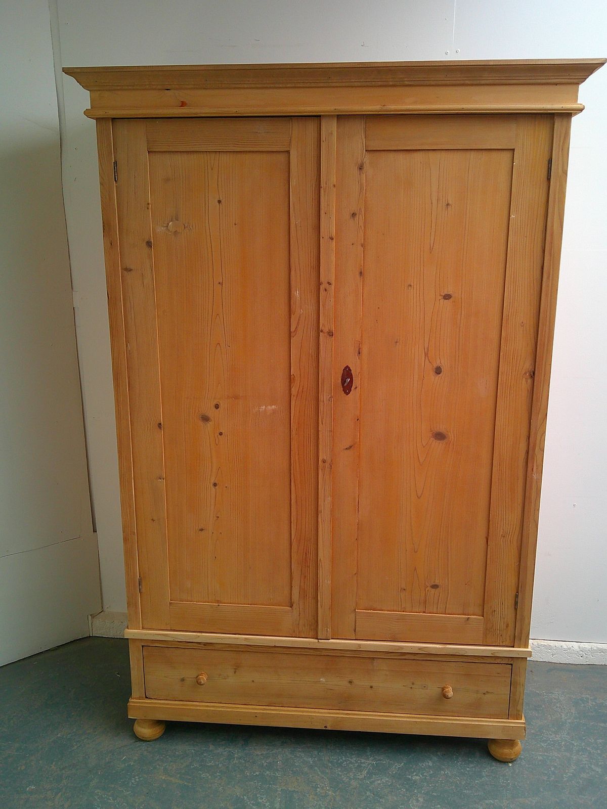 A Super Antique Pine 1 Panel Knockdown Wardrobe To Wax/Paint photo vintage