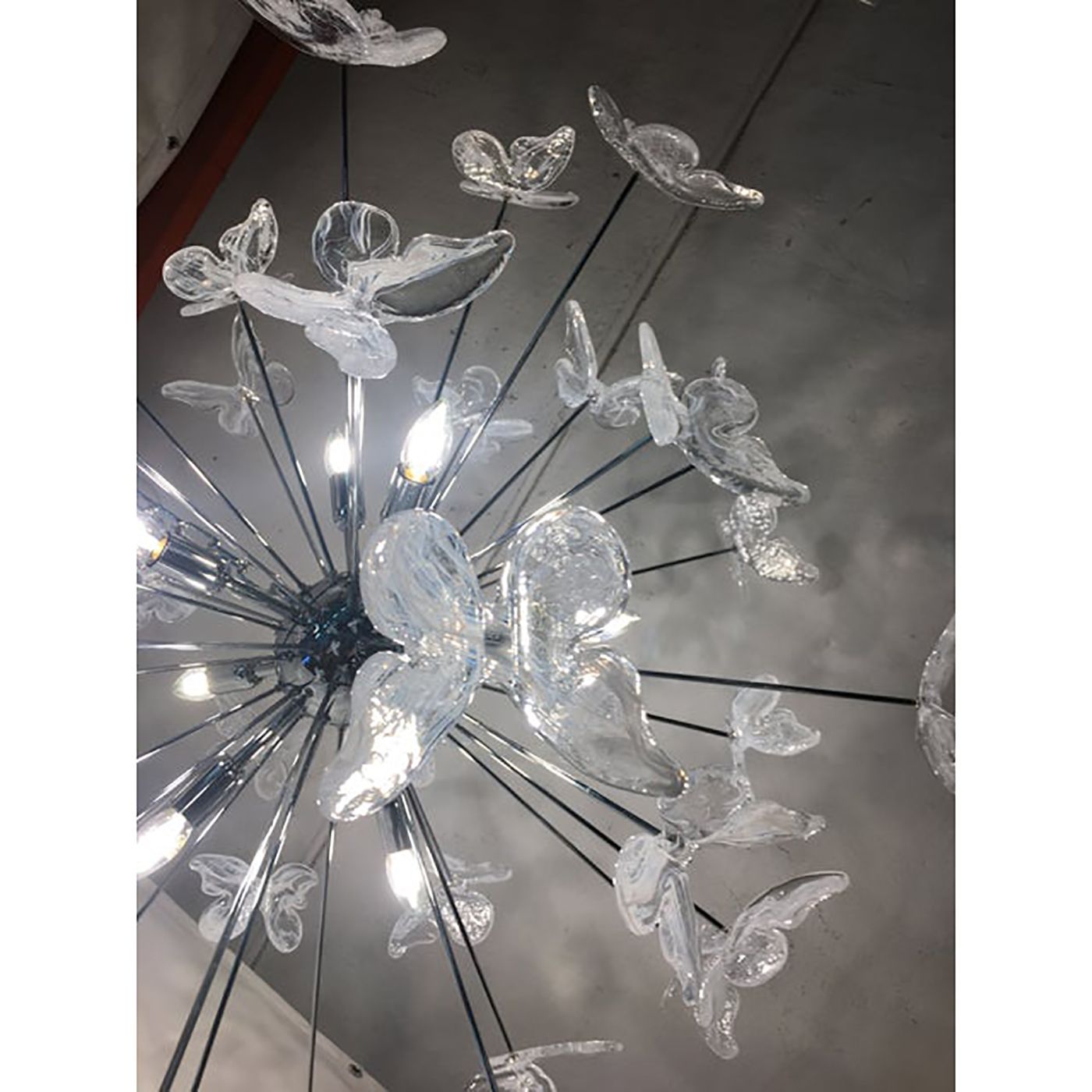 Contemporary White Butterfly Murano Glass Sputnik Chandelier photo vinterior