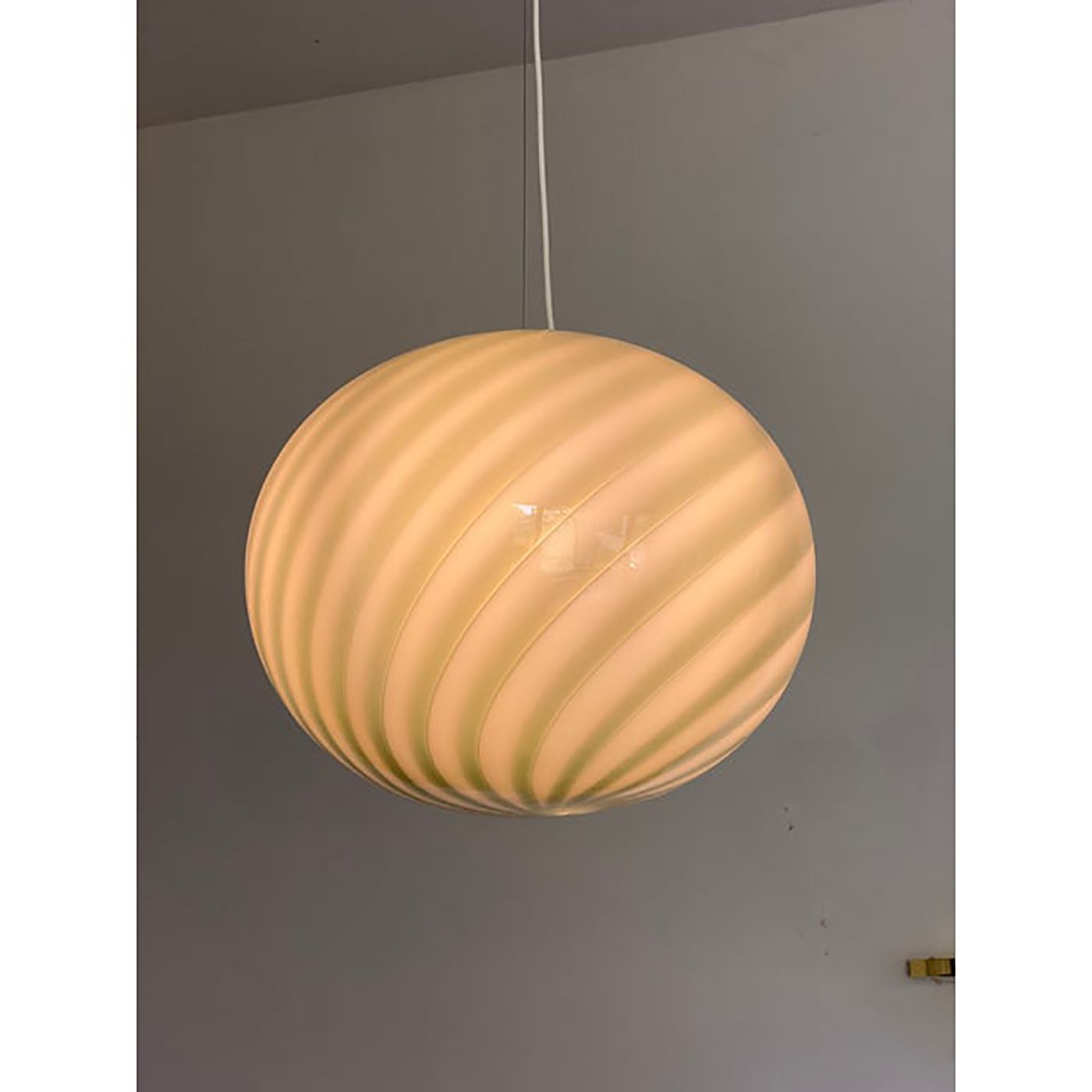 Contemporary Italian Green And White Oval Pendant In Murano Glass photo buy