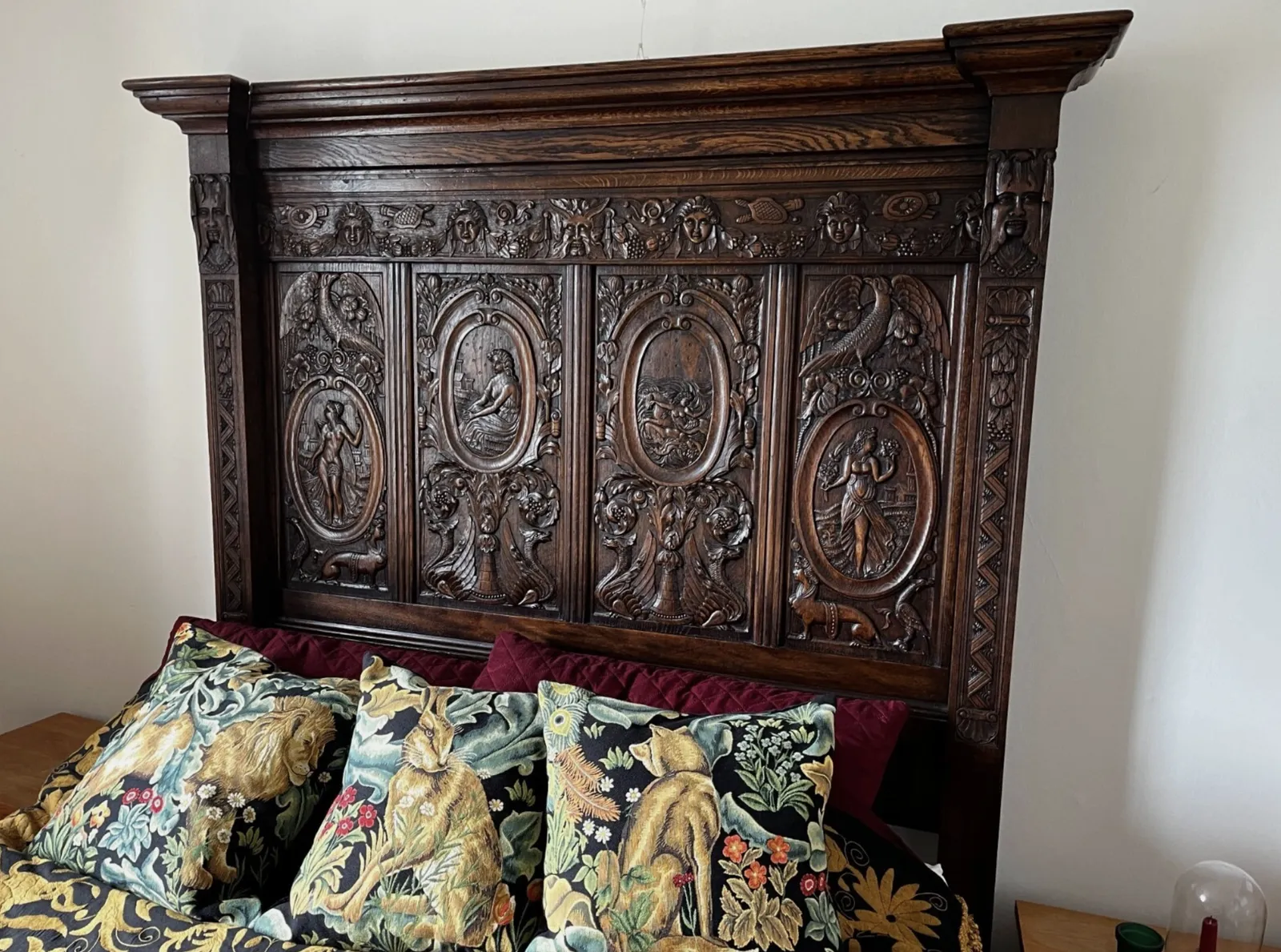 photo buy Unique Antique Oak Carved Bed