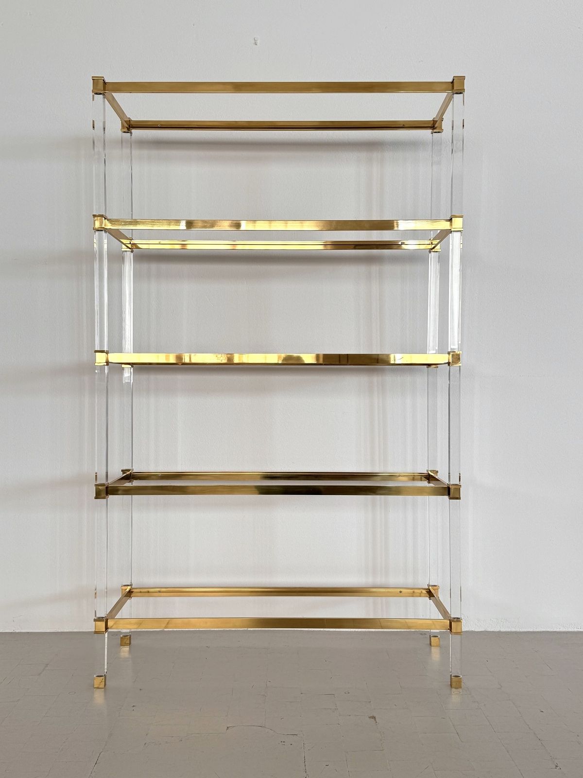 Large Italian Midcentury Shelf In Lucite And Glass, 1980s photo 1350.0