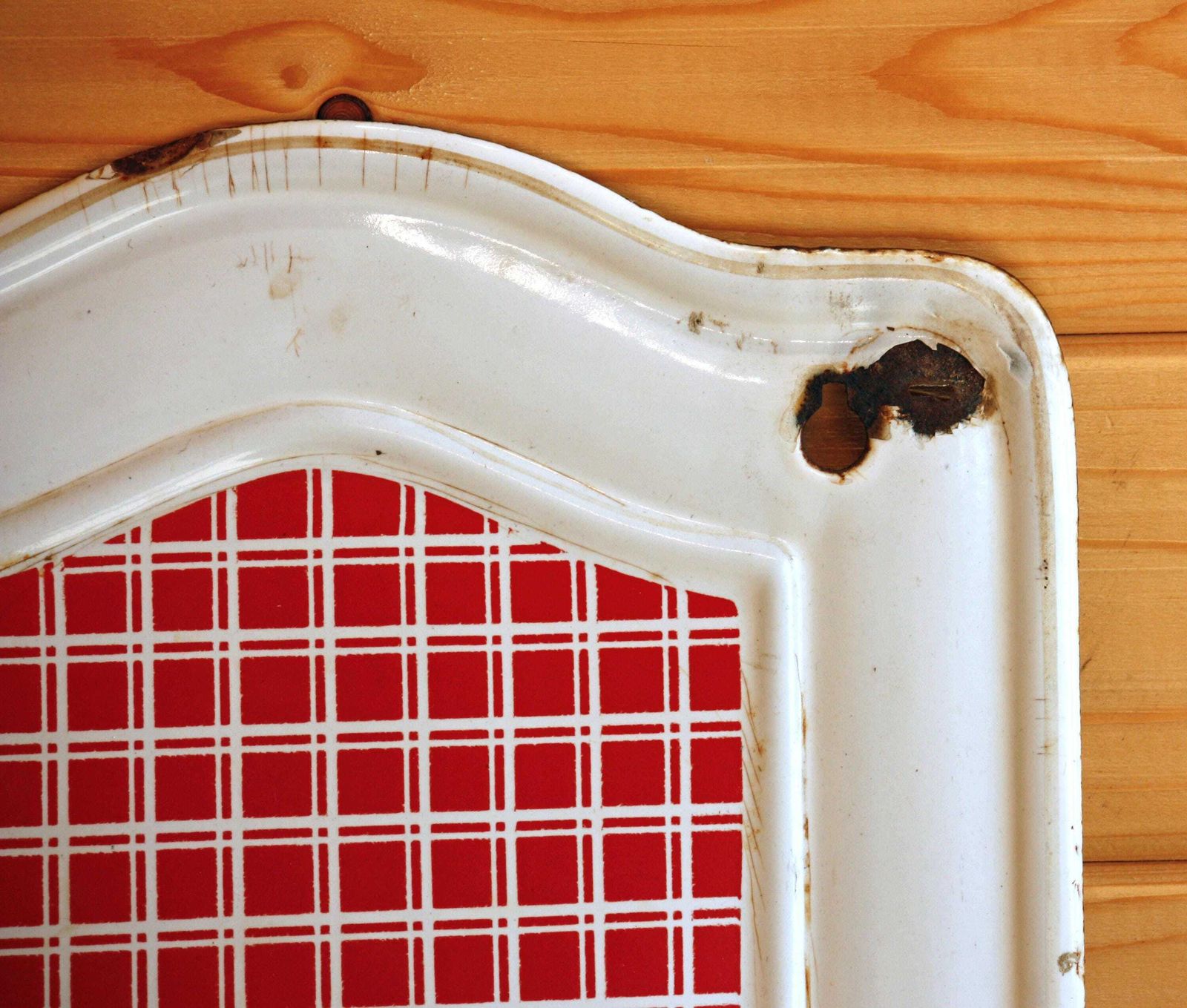 Vintage French Enamel Kitchen Rack   50cm Red Enamel Kitchen Utensil Holder Drip Tray Kitchen Rail Off The Wall Clocks photo vinterior