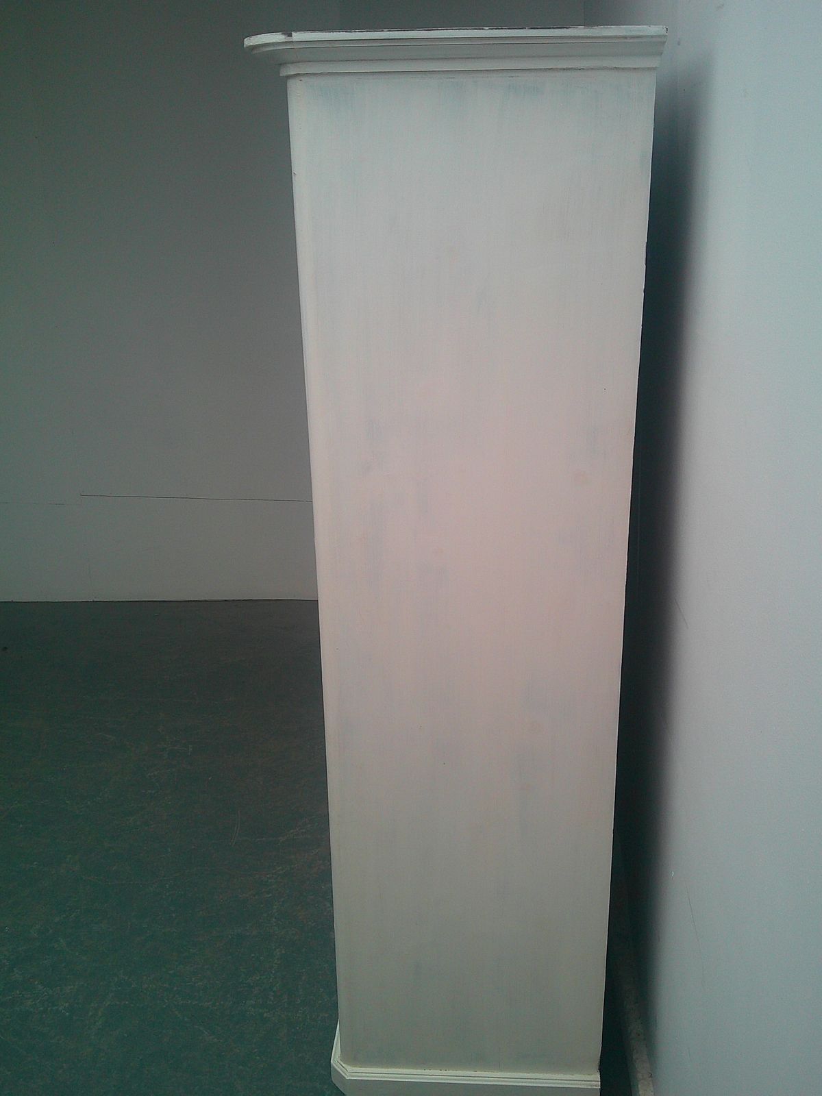 A Lovely Painted White Pine Georgian 1 Piece Hall Wardrobe photo 895.0