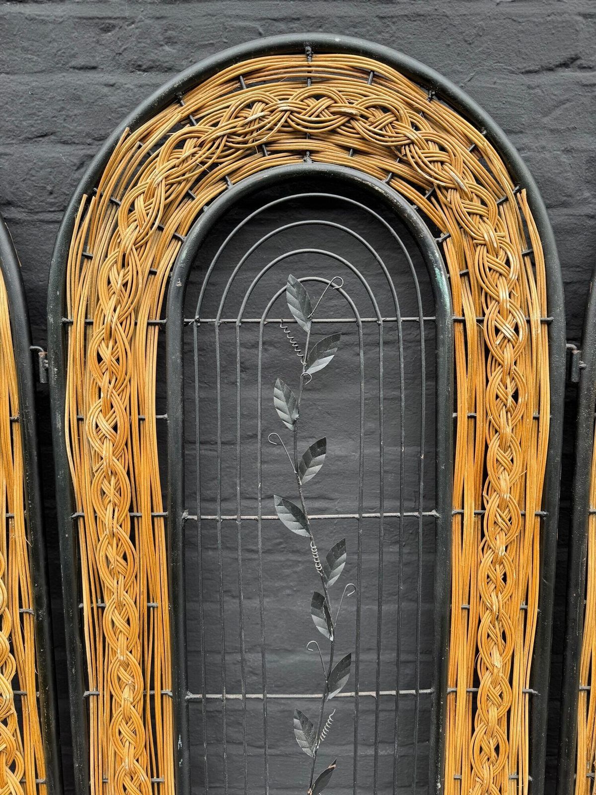 photo vinterior A 1970s Woven Rattan And Metal Four Panelled Room Divider Screen