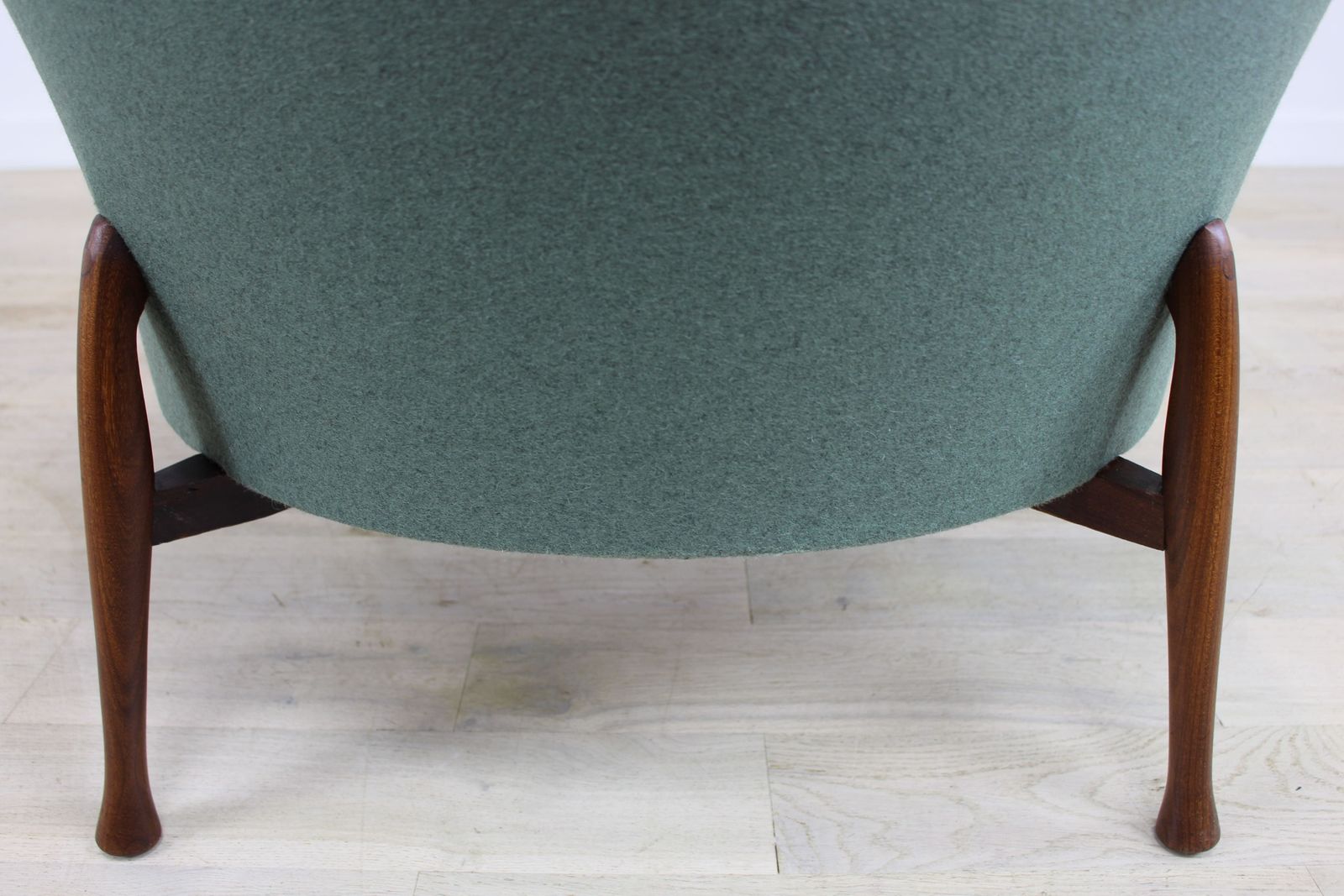 Guy Rogers Low Back Frisco Bay Single Chair Re Upholstered photo vinterior