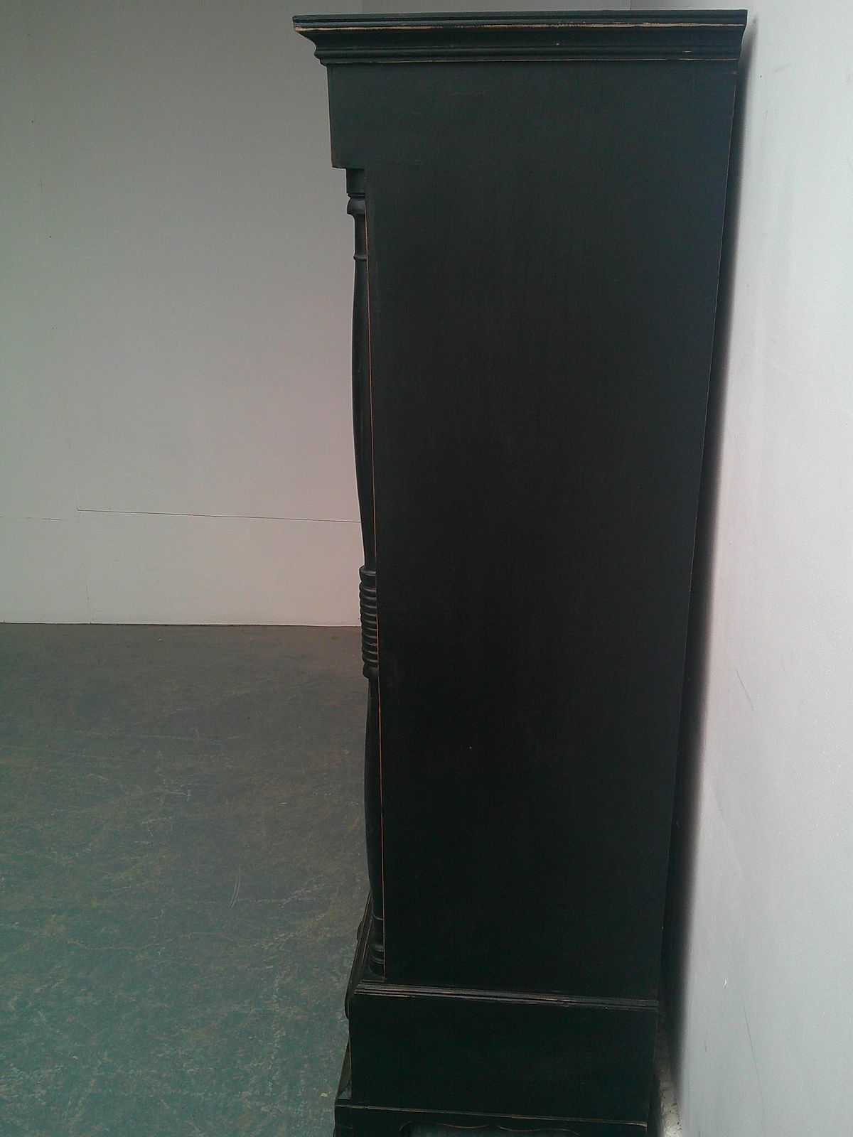A Beautifully Painted Black Pine Georgian 1 Piece Hall Wardrobe photo 995.0