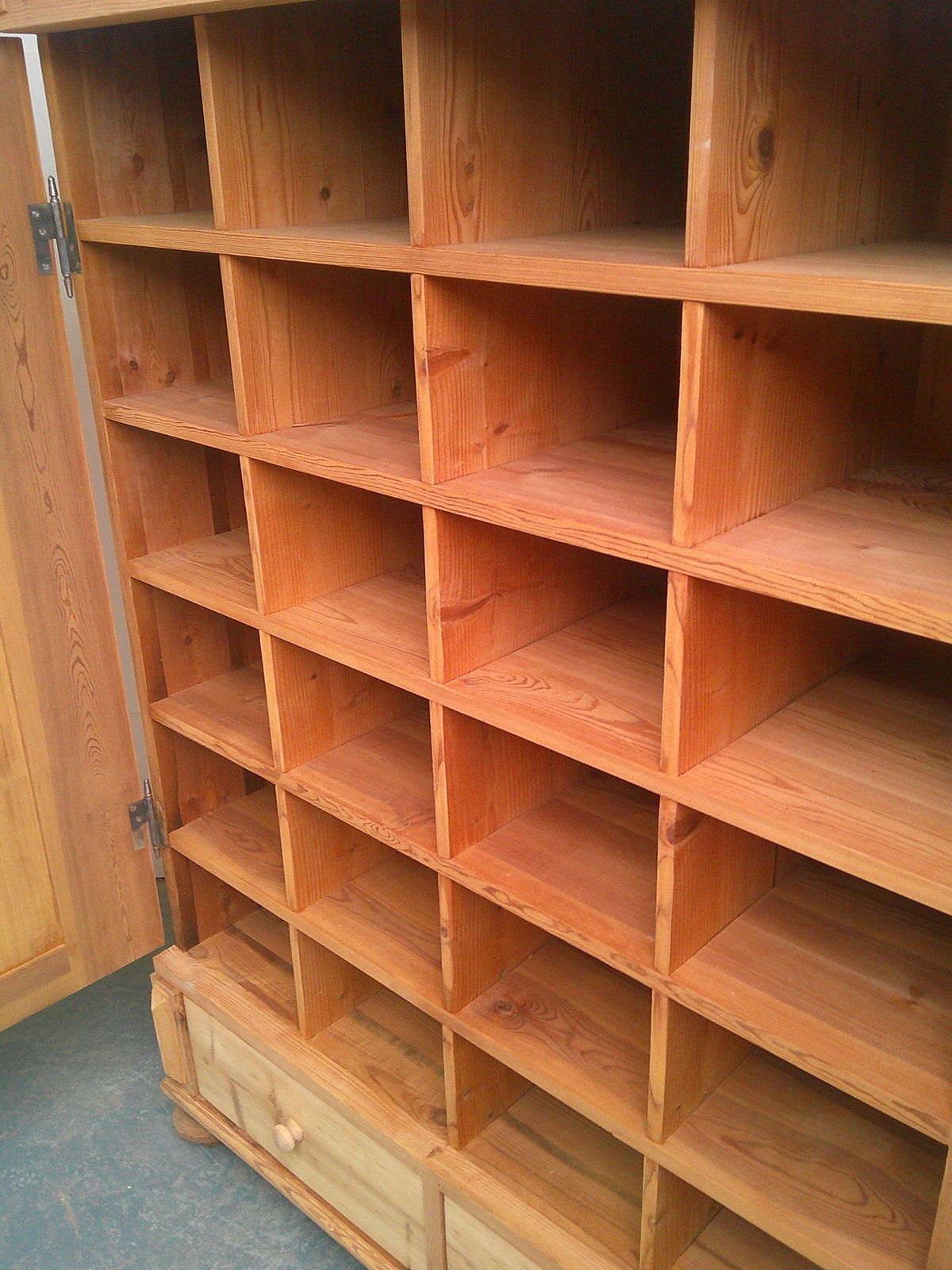 A Rare Georgian  Pine Fitted 1 Piece Cupboard To Wax/Paint photo Furniture