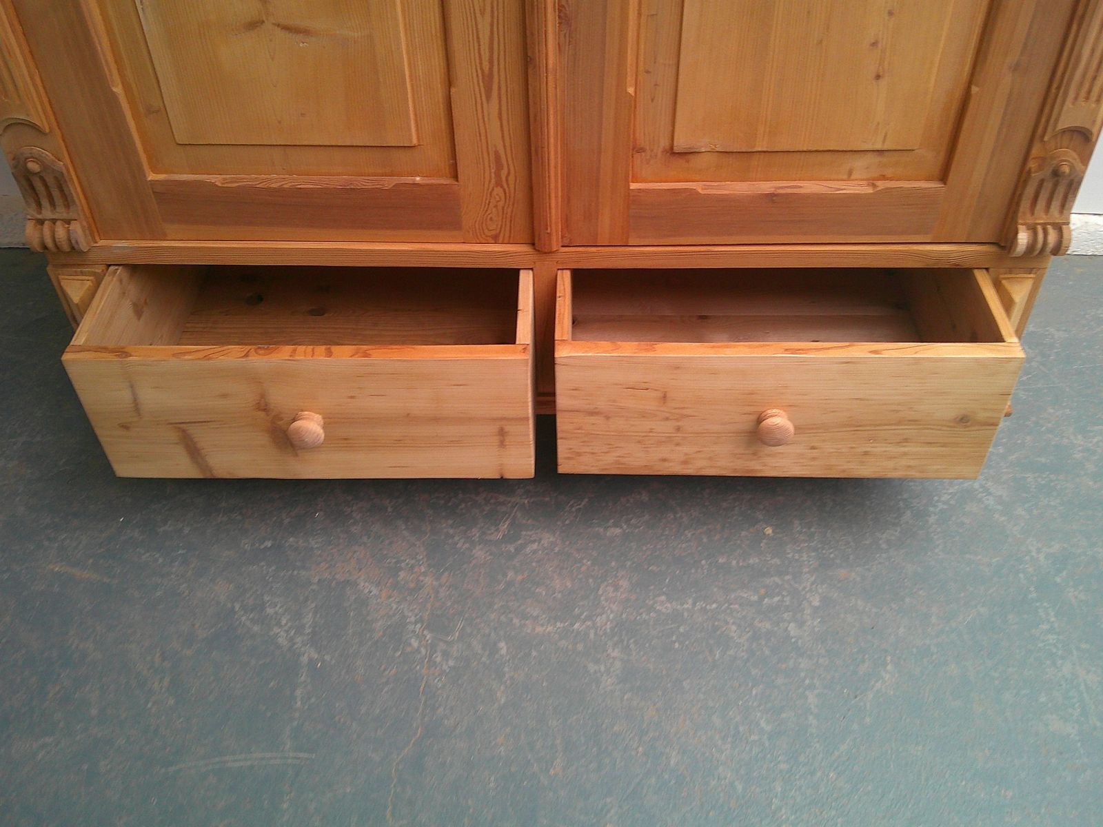 A Rare Georgian  Pine Fitted 1 Piece Cupboard To Wax/Paint photo 1495.0