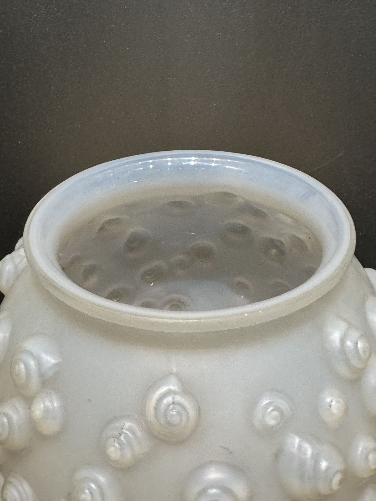 photo furniture A R.Lalique Palissy Opalescent Glass Vase