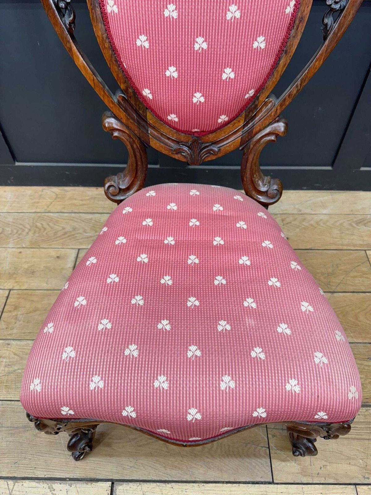 Victorian Carved Walnut Nursing Chair – Scroll Legs & Red Side Bedroom Chair photo 275.0