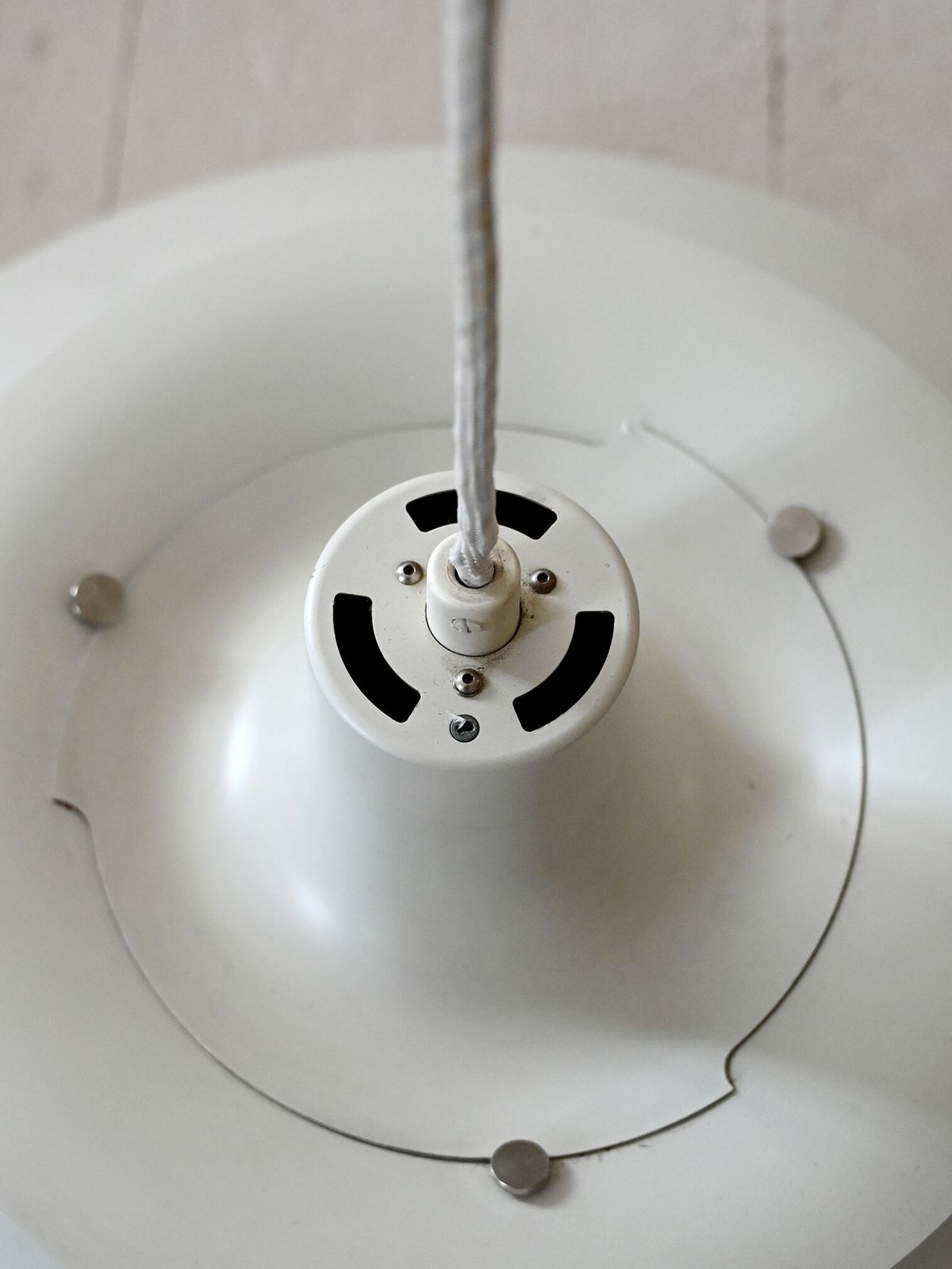 Ph 5 White Chandelier By Poul Henningsen photo 570.0