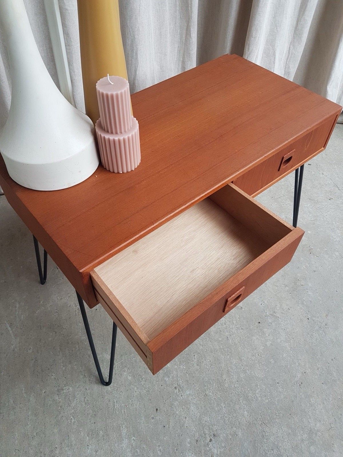431.25 Vtg Mid Century Danish Hairpin Leg Compact Sideboard Console Chest Drawers R885 photo