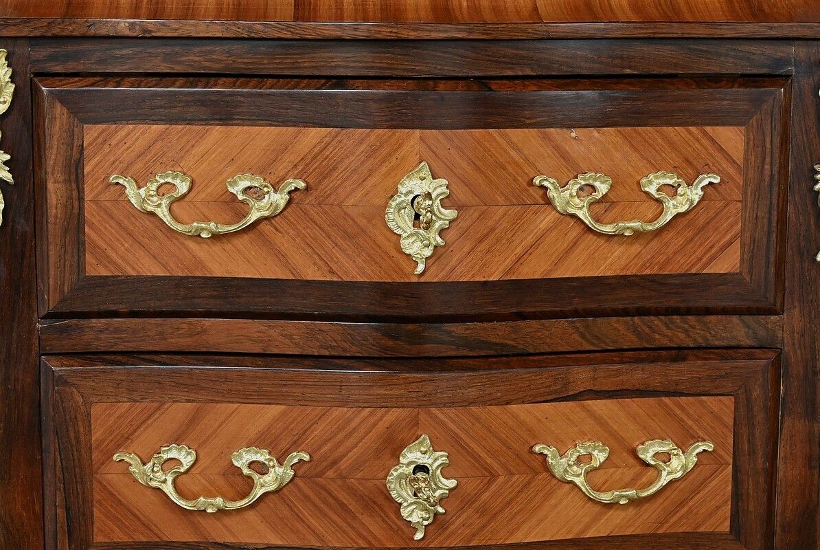 Louis XV Style Rosewood And Rosewood Marquetry Chest Of Drawers – 2nd Part Of The 19th Century photo buy