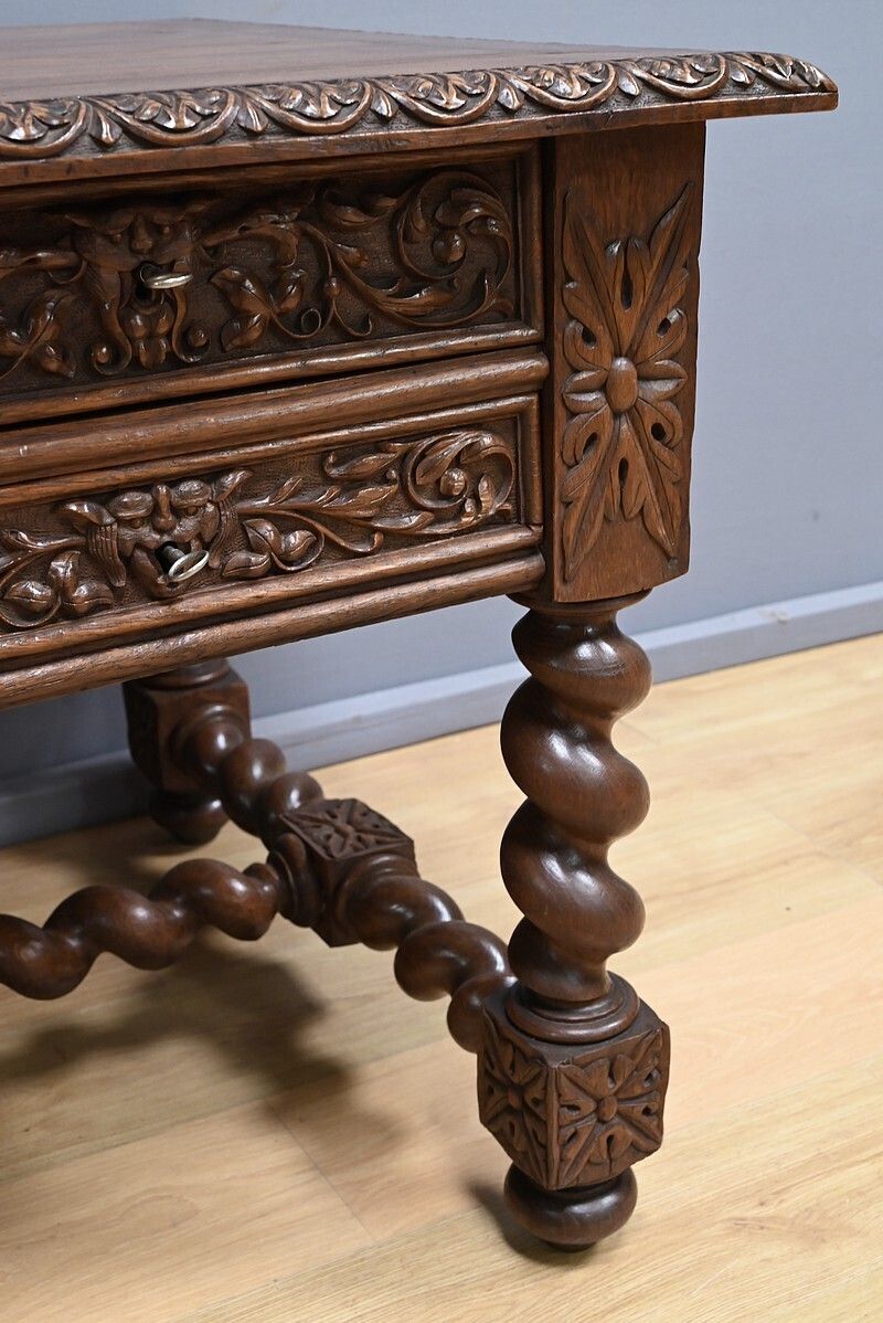 Oak Desk, Neo Gothic Style – Late 19th Century photo vintage