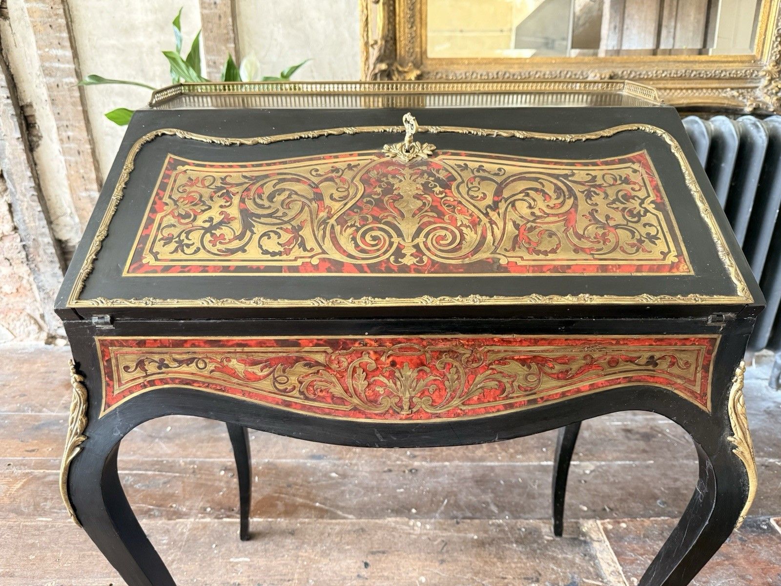 photo furniture Antique Orginal  Ebony Gilt French Boulle Louis XV Boulle Bureau De Dame Desk