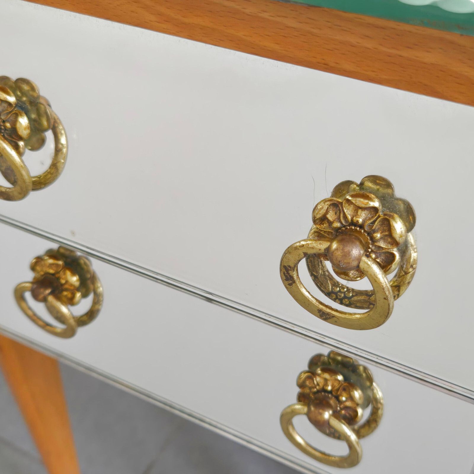 Pair Of Vintage 1950s Brass Mirror Bedside Tables Gold & Hetre 50s 50s photo vintage