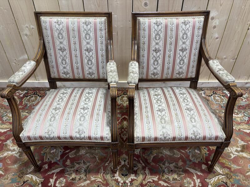 Paire De Fauteuils à La Reine De Style Louis XVI photo Furniture