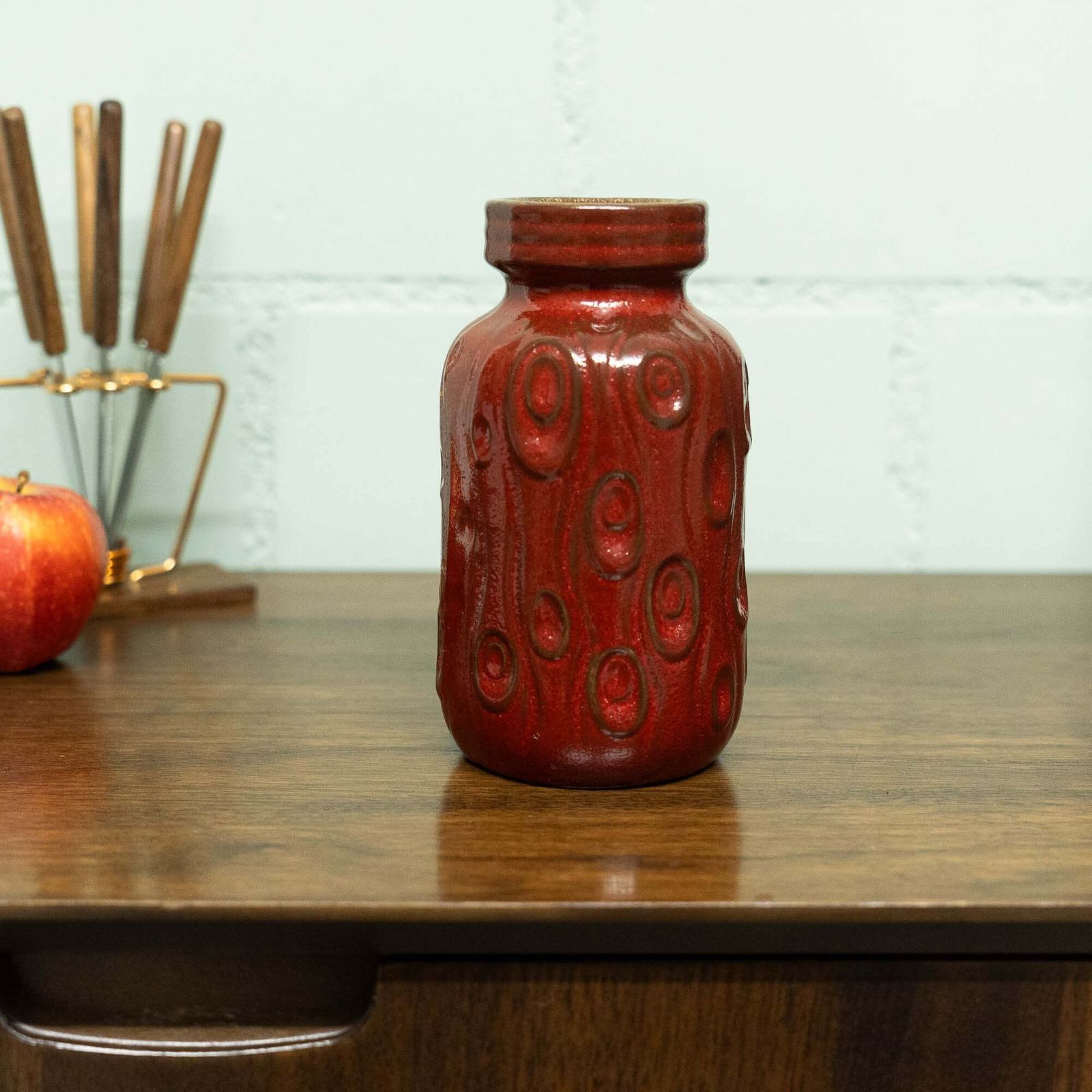 Red "Koralle" Vase   Scheurich   Form 285 15   C1970s photo furniture