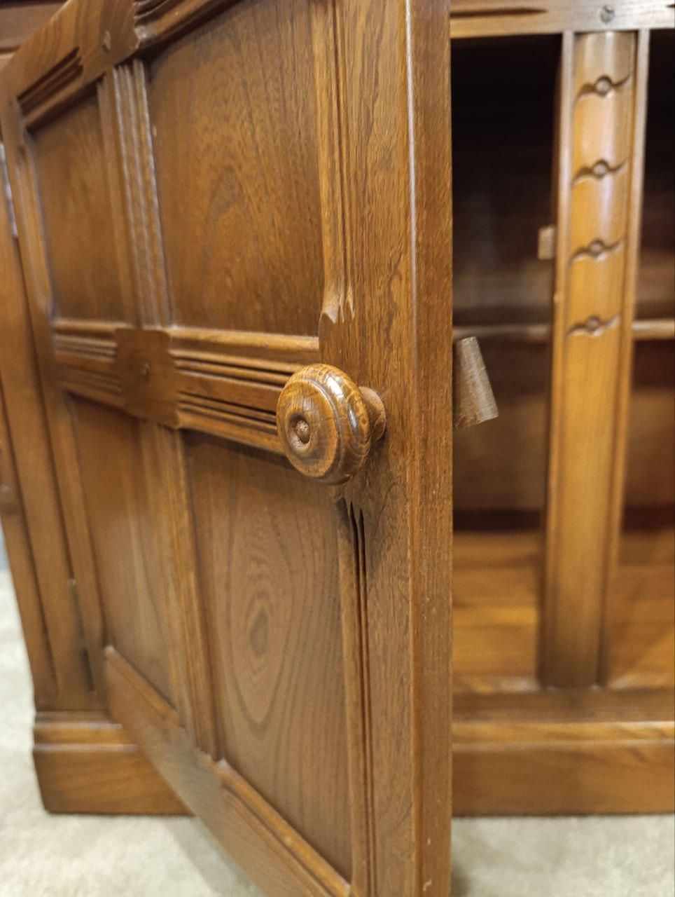 Ercol Mural Display Cabinet In Golden Dawn Finish – Traditional Elegance With Generous Storage photo vintage