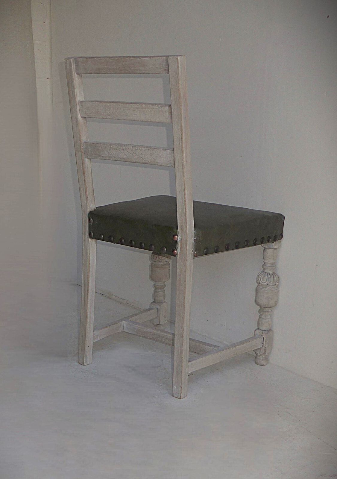 Set Of Eight Rare Green Seats Ladderback Solid Oak Antique  Dining Chairs photo buy