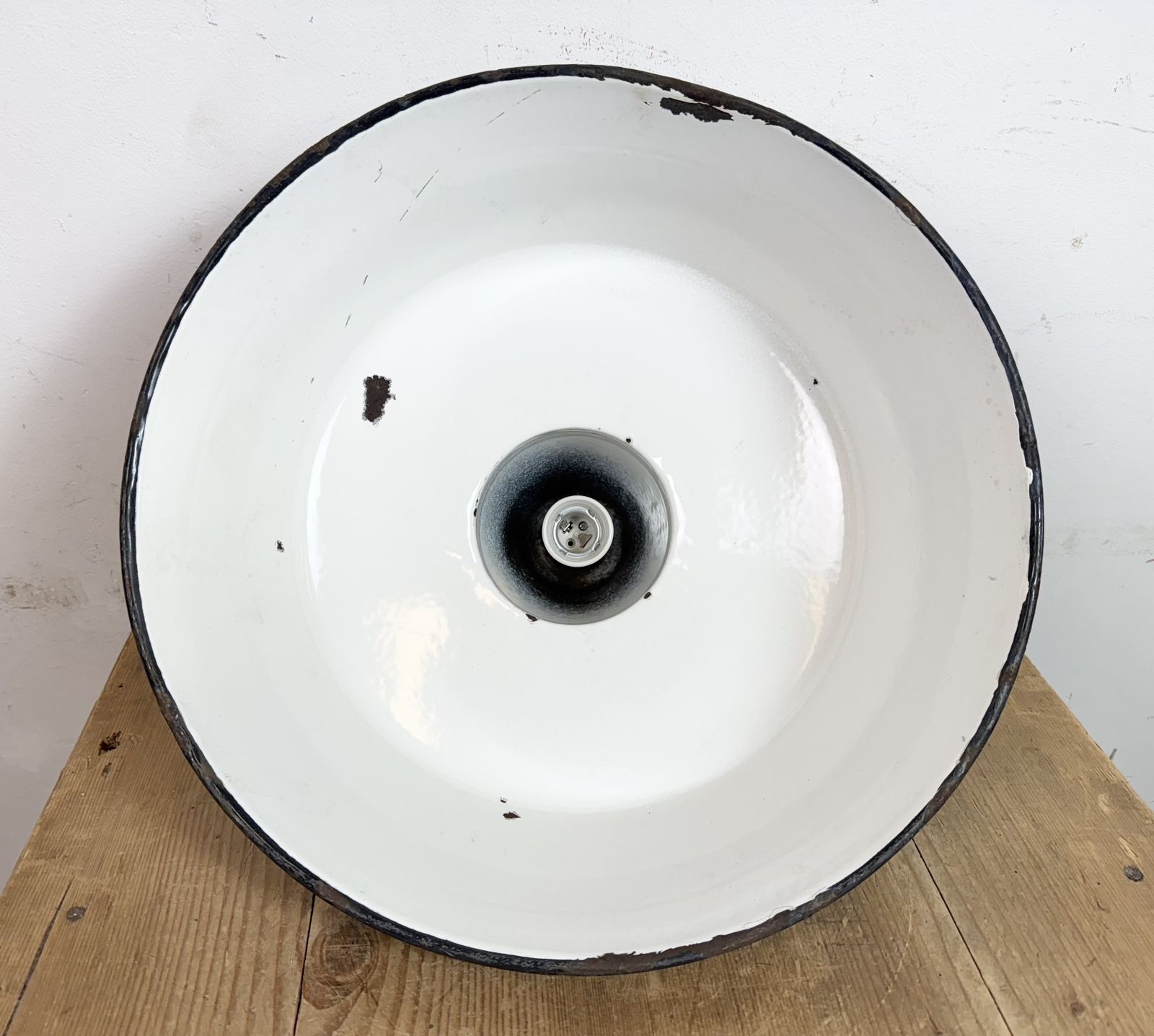 photo vintage Large Industrial Green Enamel Factory Pendant Lamp, 1960s
