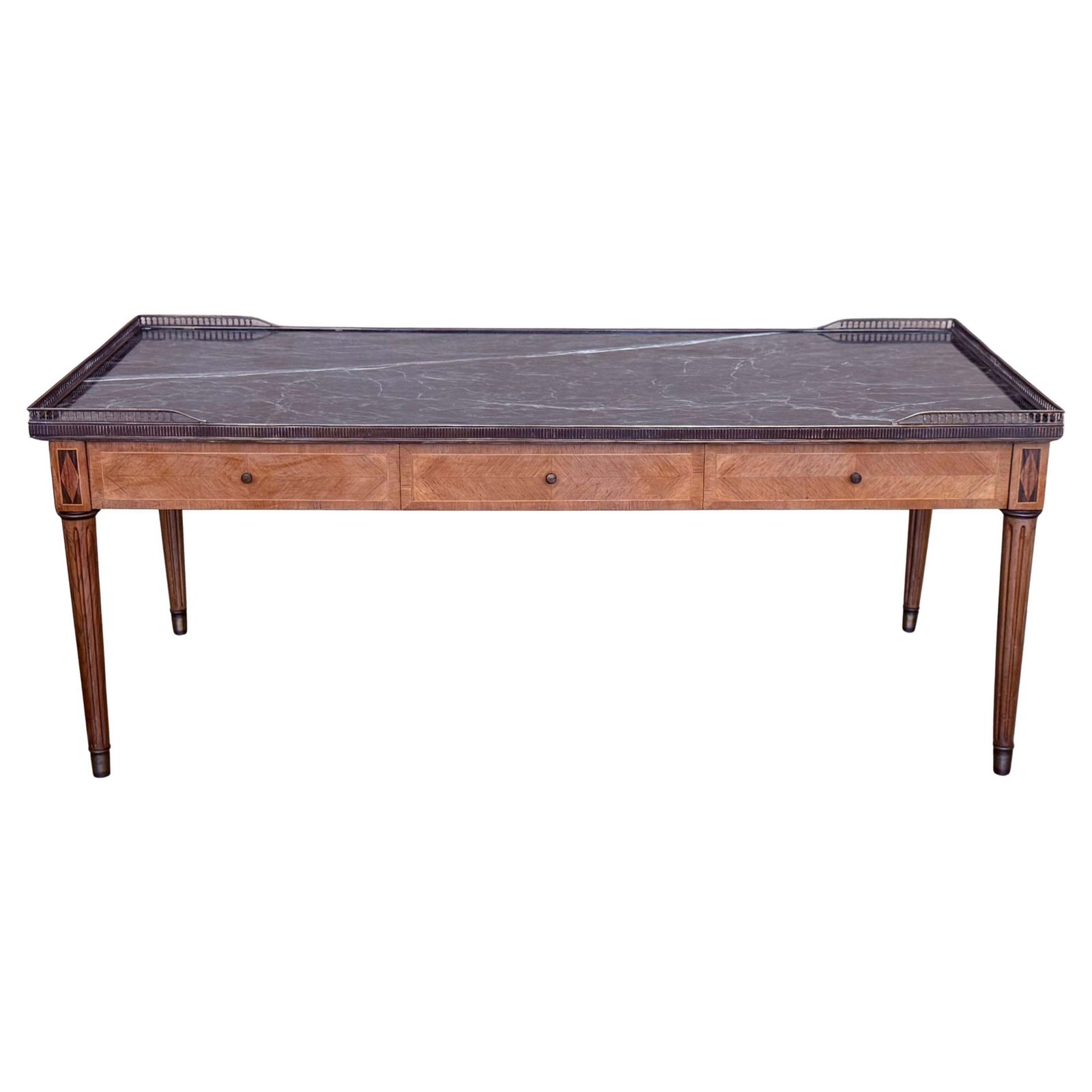 Table bouillotte rectangulaire du début du XXe siècle, pieds cannelés et tiroirs