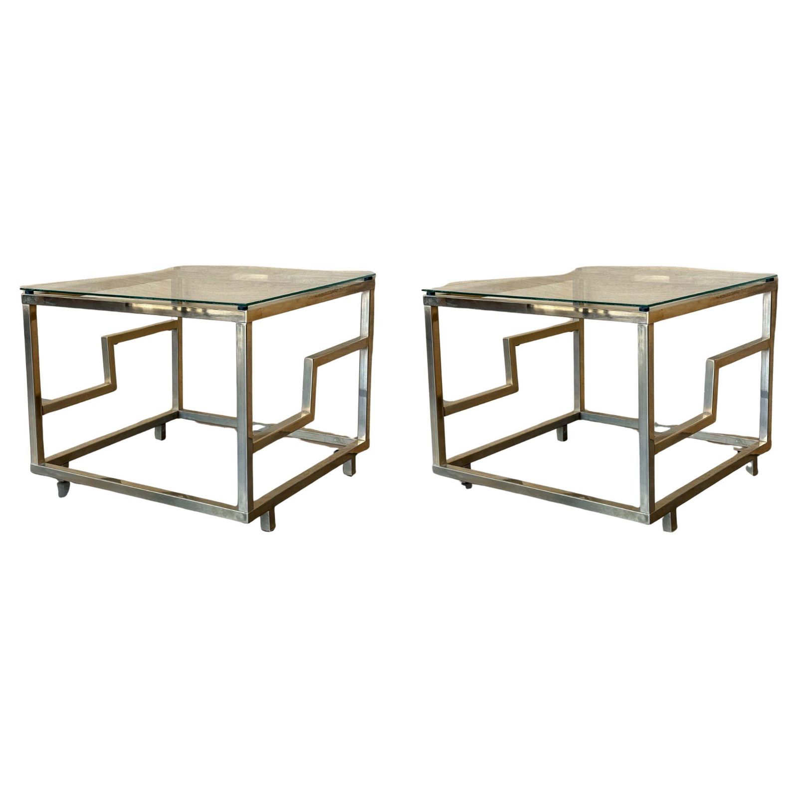 Paire de tables basses carrées en laiton et verre, italiennes, années 1970