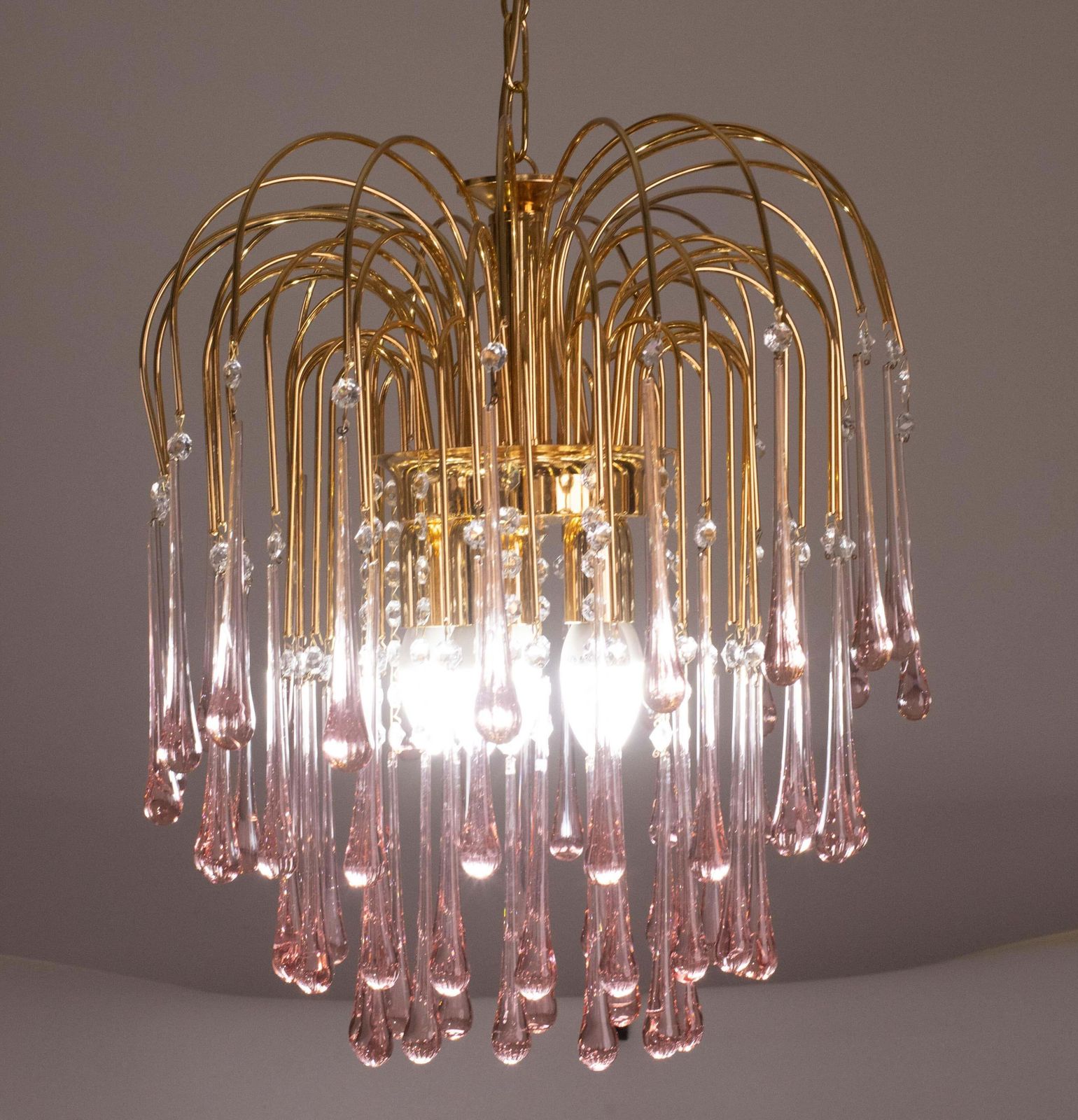 1556.0 Lady Michelle, Large Size Pink Drops Murano Glass And Crystal Chandelier, 1980s photo