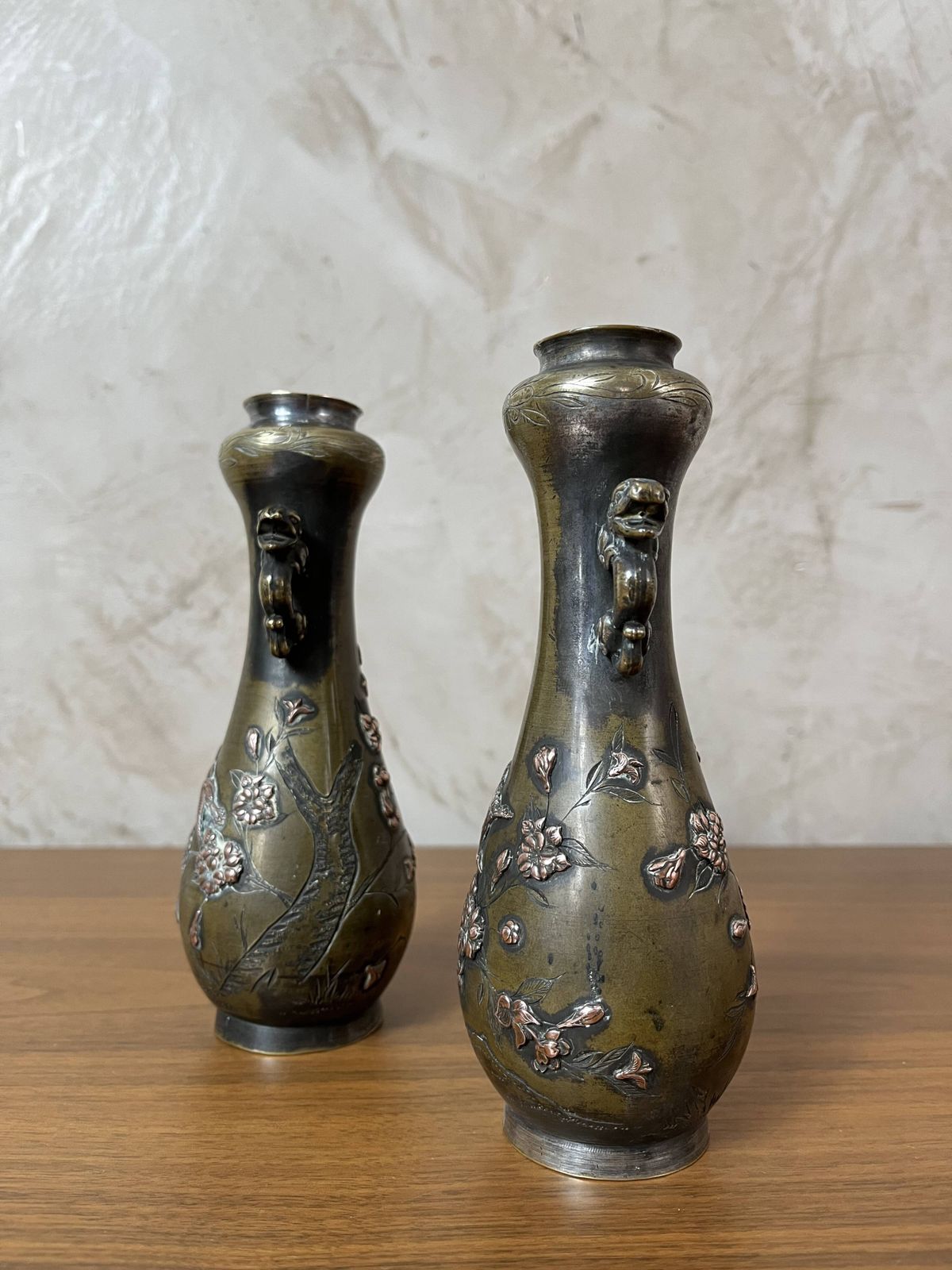 Pair Of Bronze Vases   Asian Motifs In Relief In Copper photo vinterior