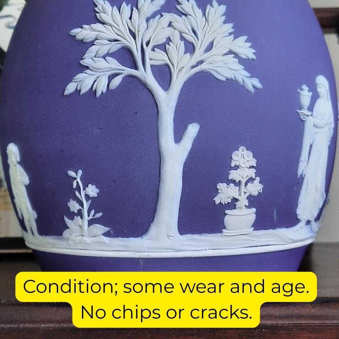 Antique Wedgwood Blue And White Jasperware Decorative Biscuit Barrel Neoclassical Made In England 19th Century photo vinterior