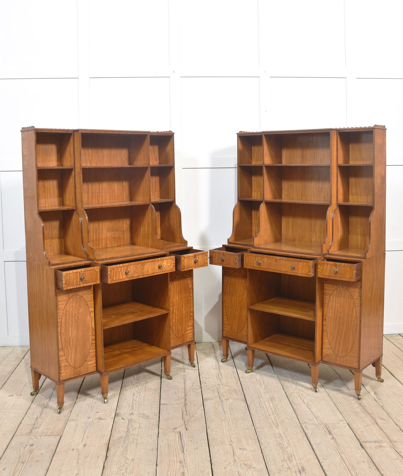photo vintage Pair Of Satinwood Crossbanded Open Breakfront Waterfall Bookcases
