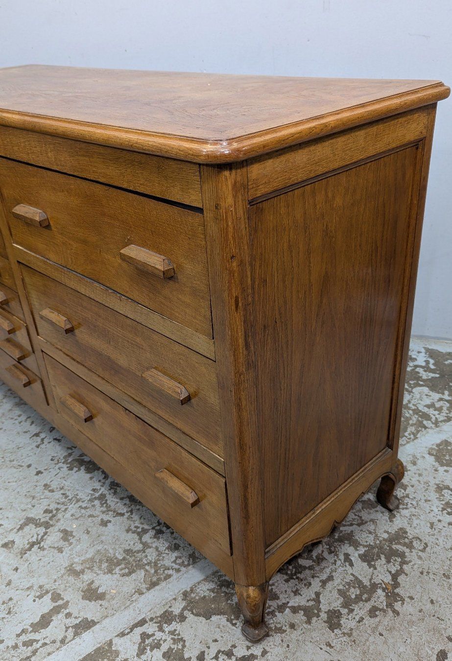 1900s Era Trade Furniture, Antique photo vinterior